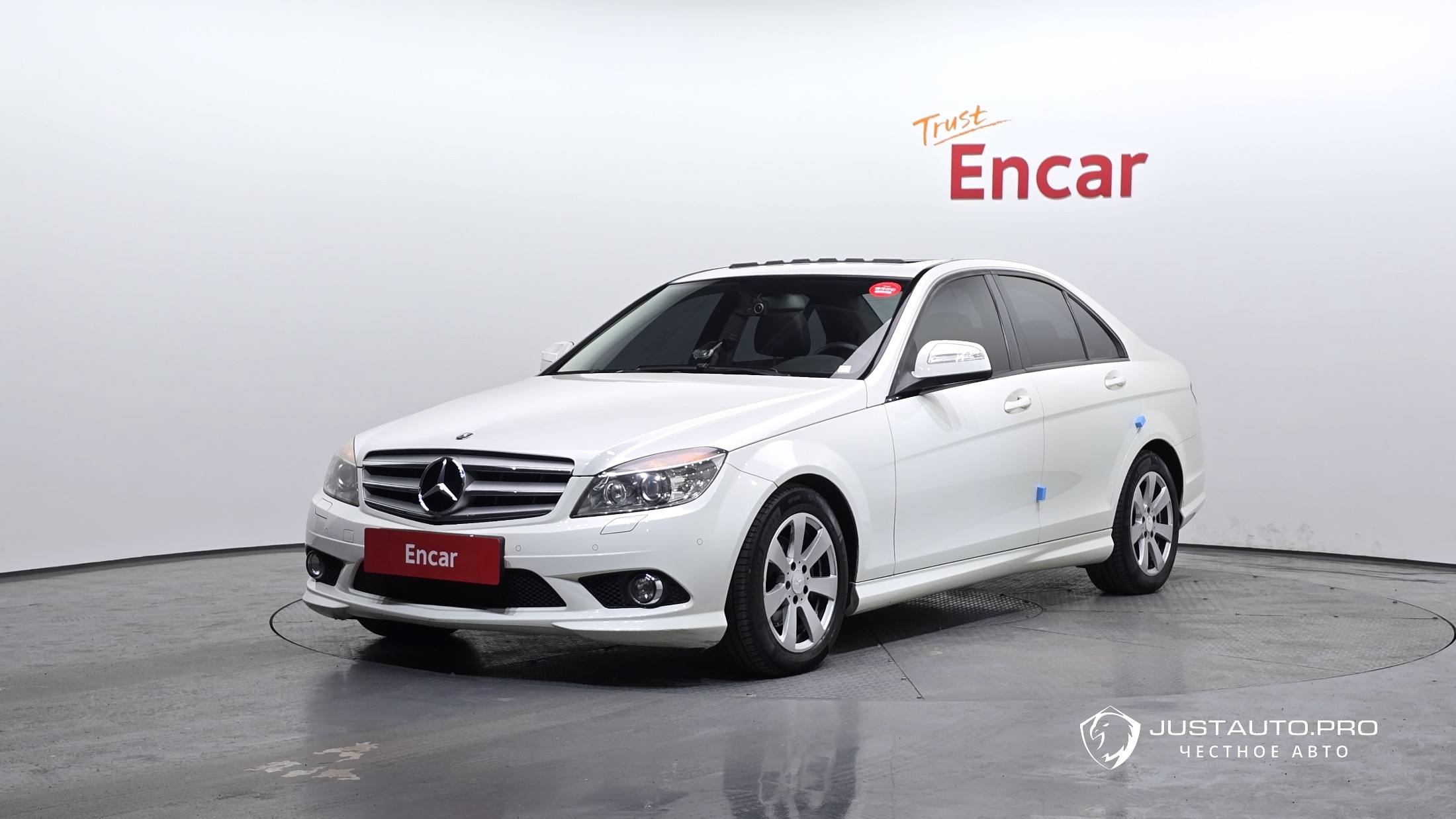 Автомобиль Mercedes-Benz C-Class