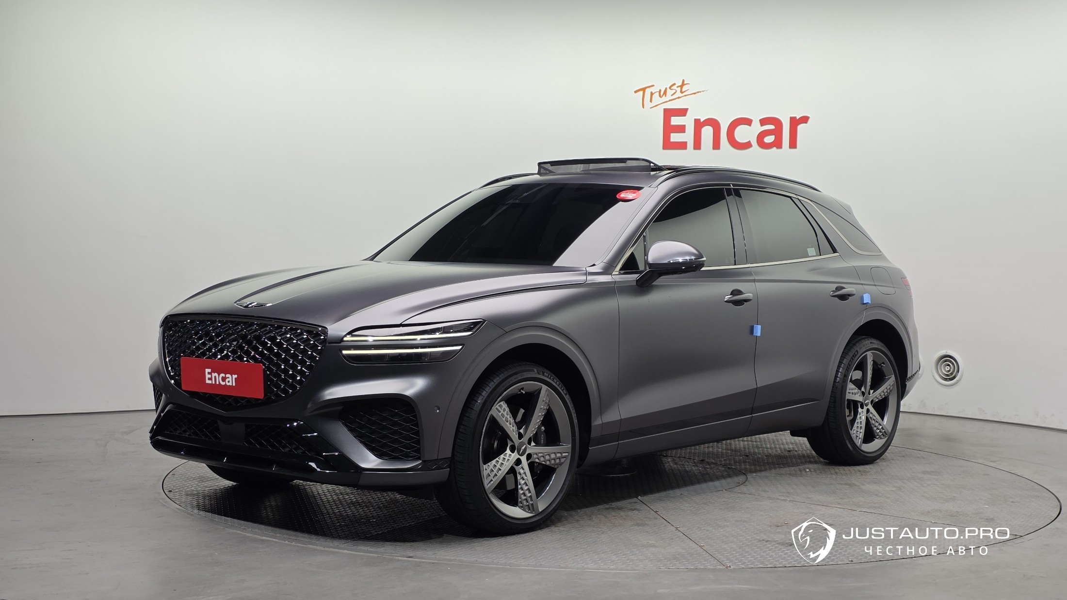 Автомобиль Genesis GV70