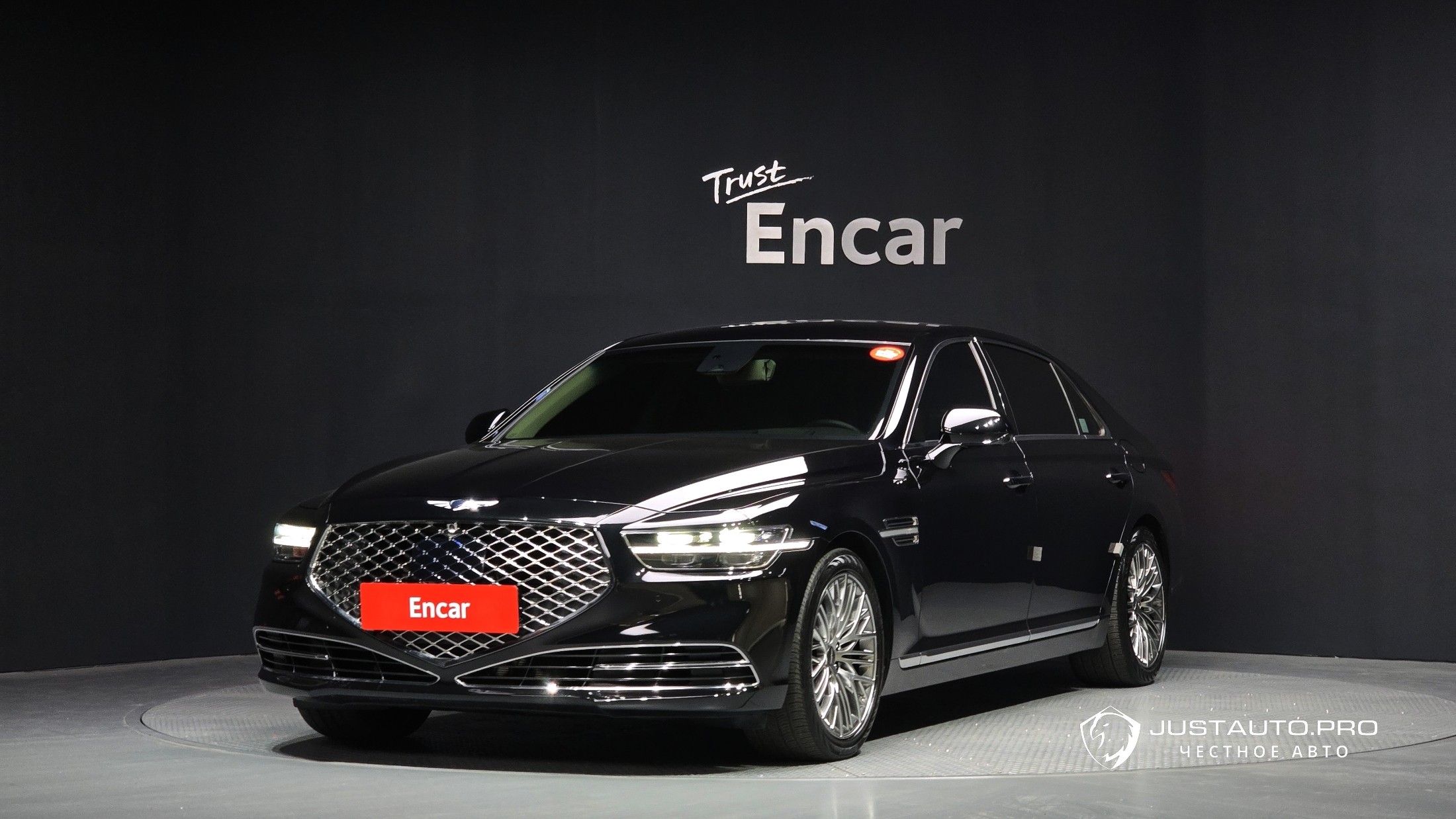 Автомобиль Genesis G90