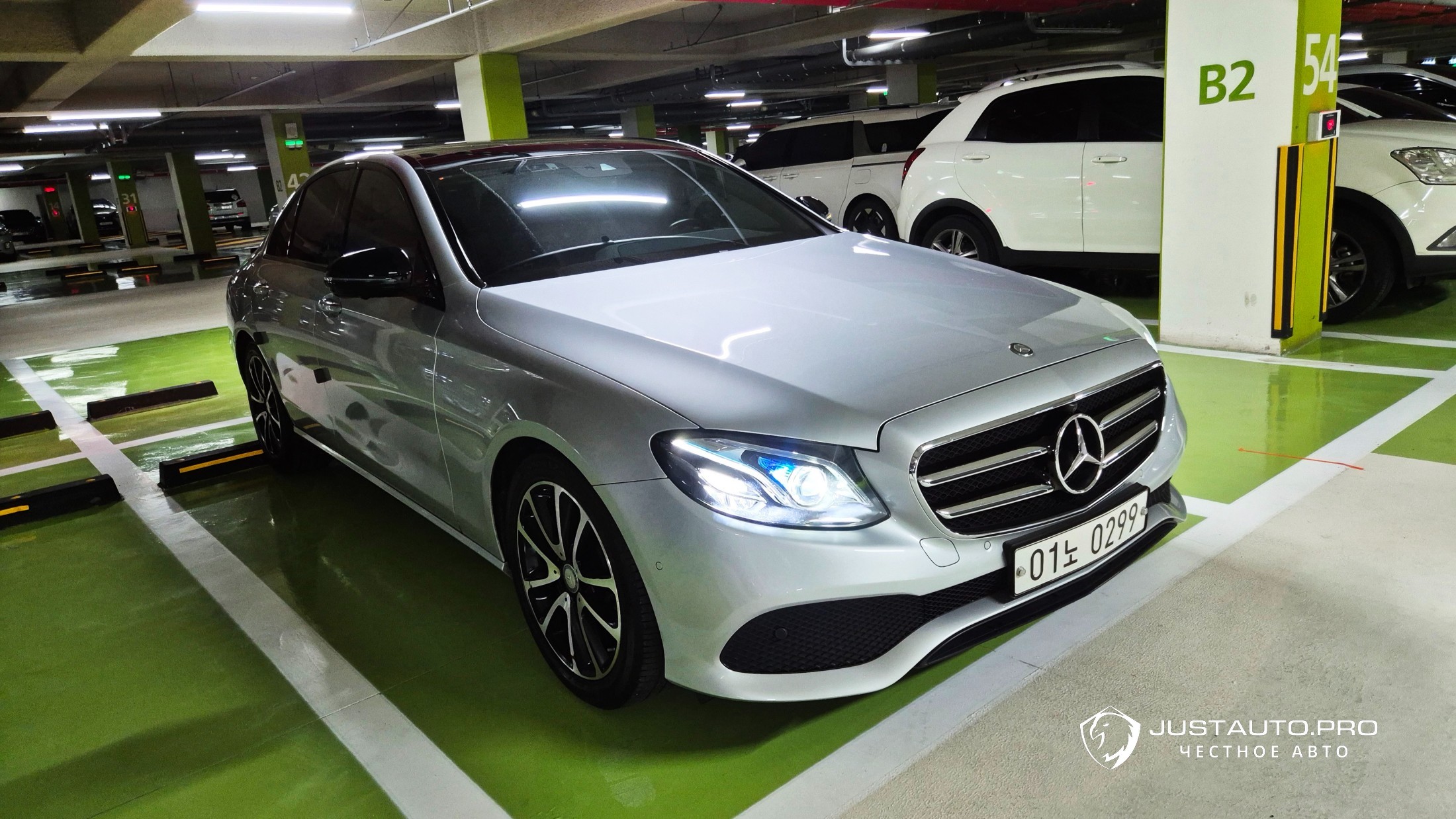 Автомобиль Mercedes-Benz E-Class