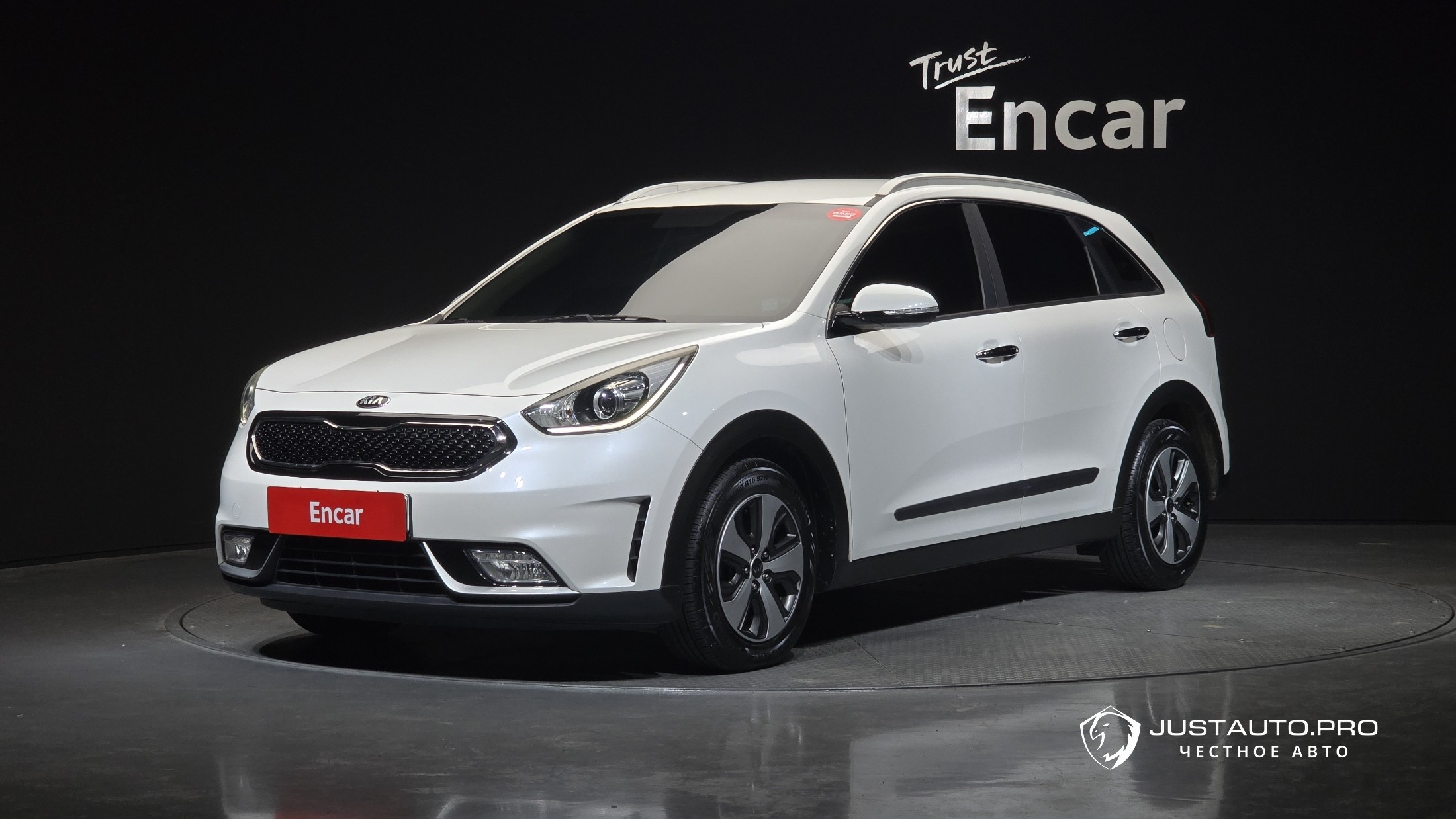 Автомобиль Kia Niro