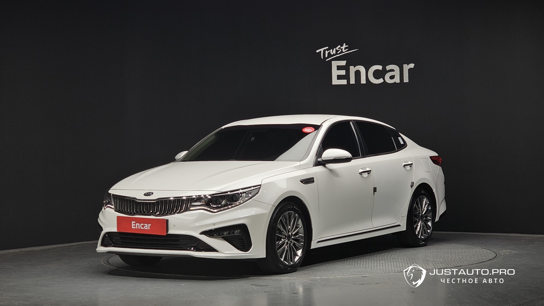 Автомобиль Kia K5