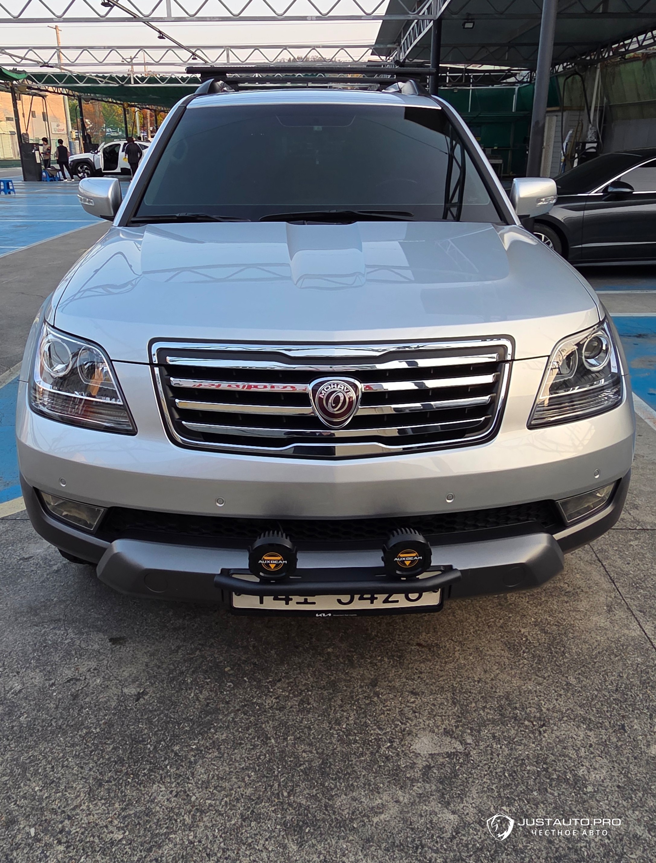 Автомобиль Kia Mohave