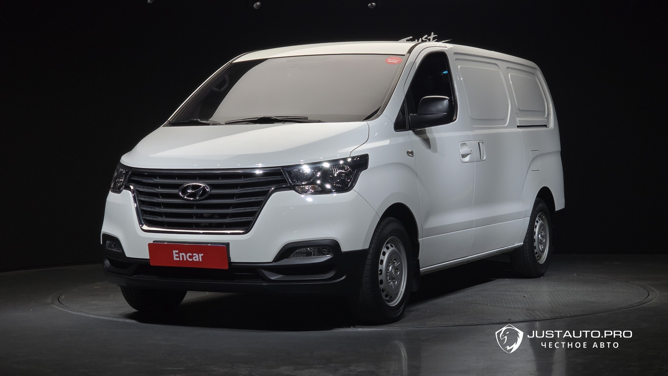 Автомобиль Hyundai Starex