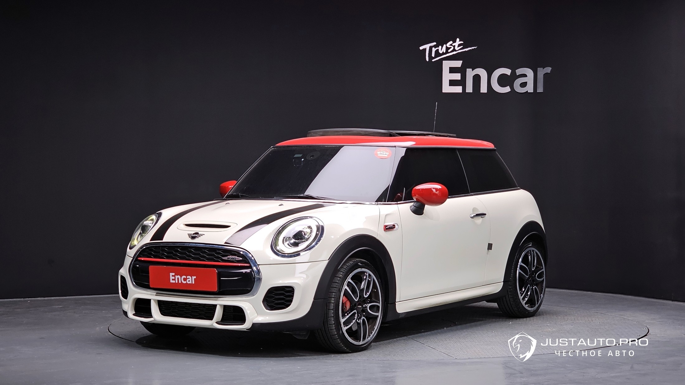 Автомобиль Mini Cooper