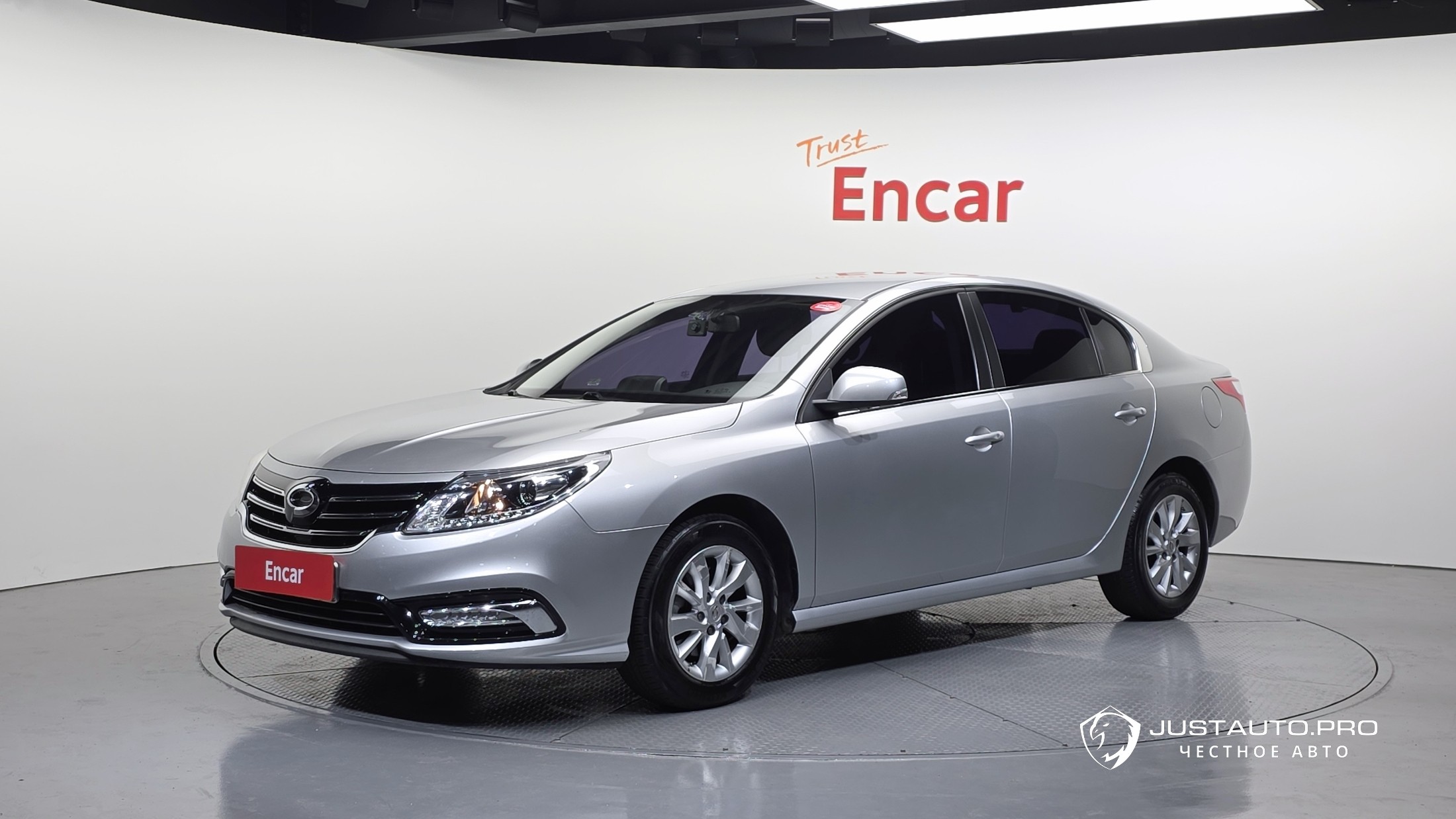 Автомобиль Renault-KoreaSamsung SM5 
