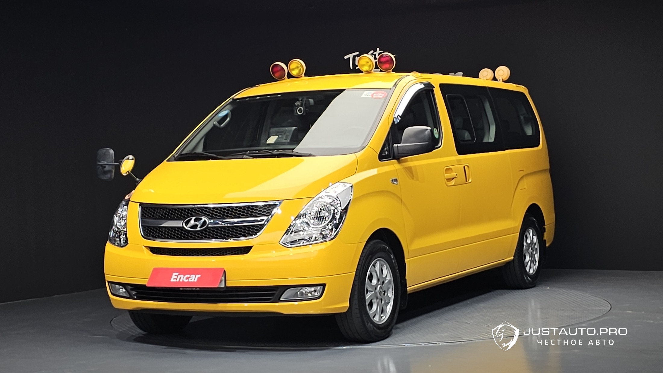 Автомобиль Hyundai Starex