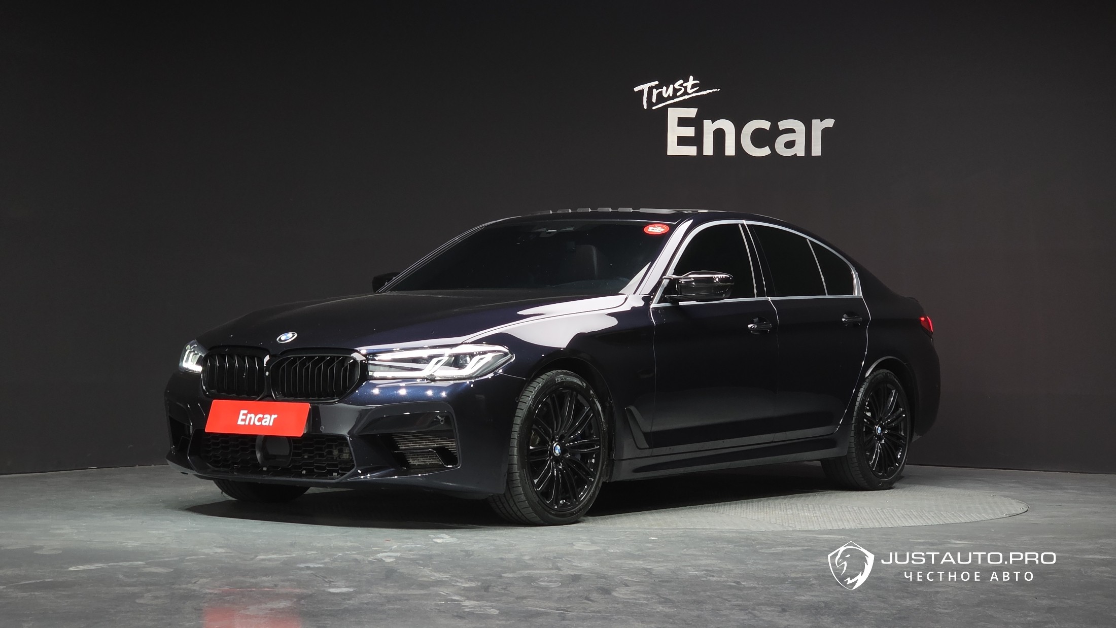 Автомобиль BMW 5-Series