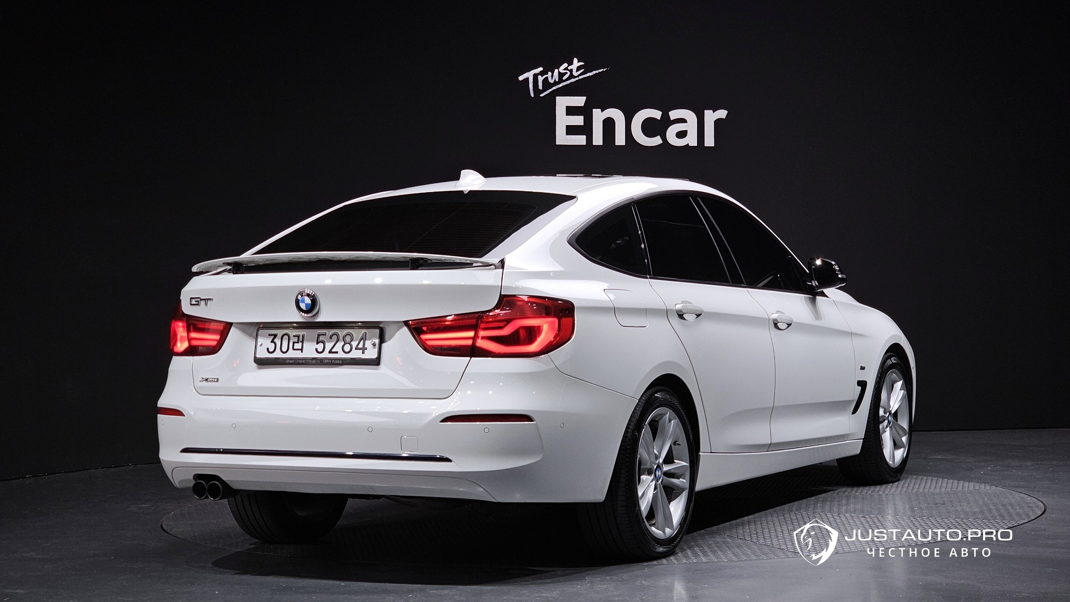 Автомобиль BMW Gran Turismo