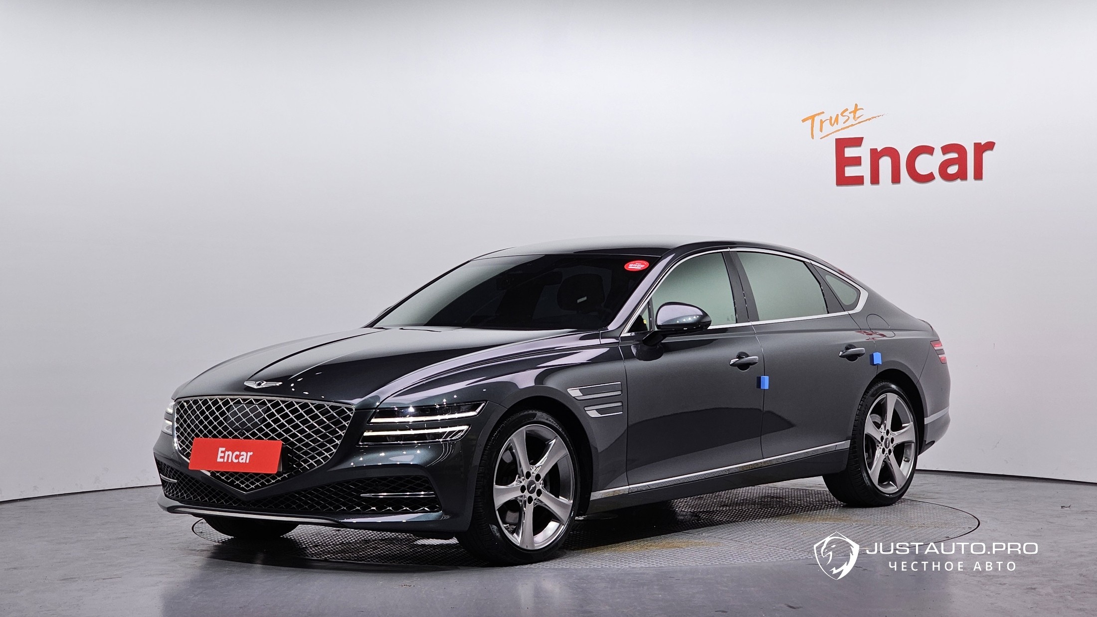 Автомобиль Genesis G80