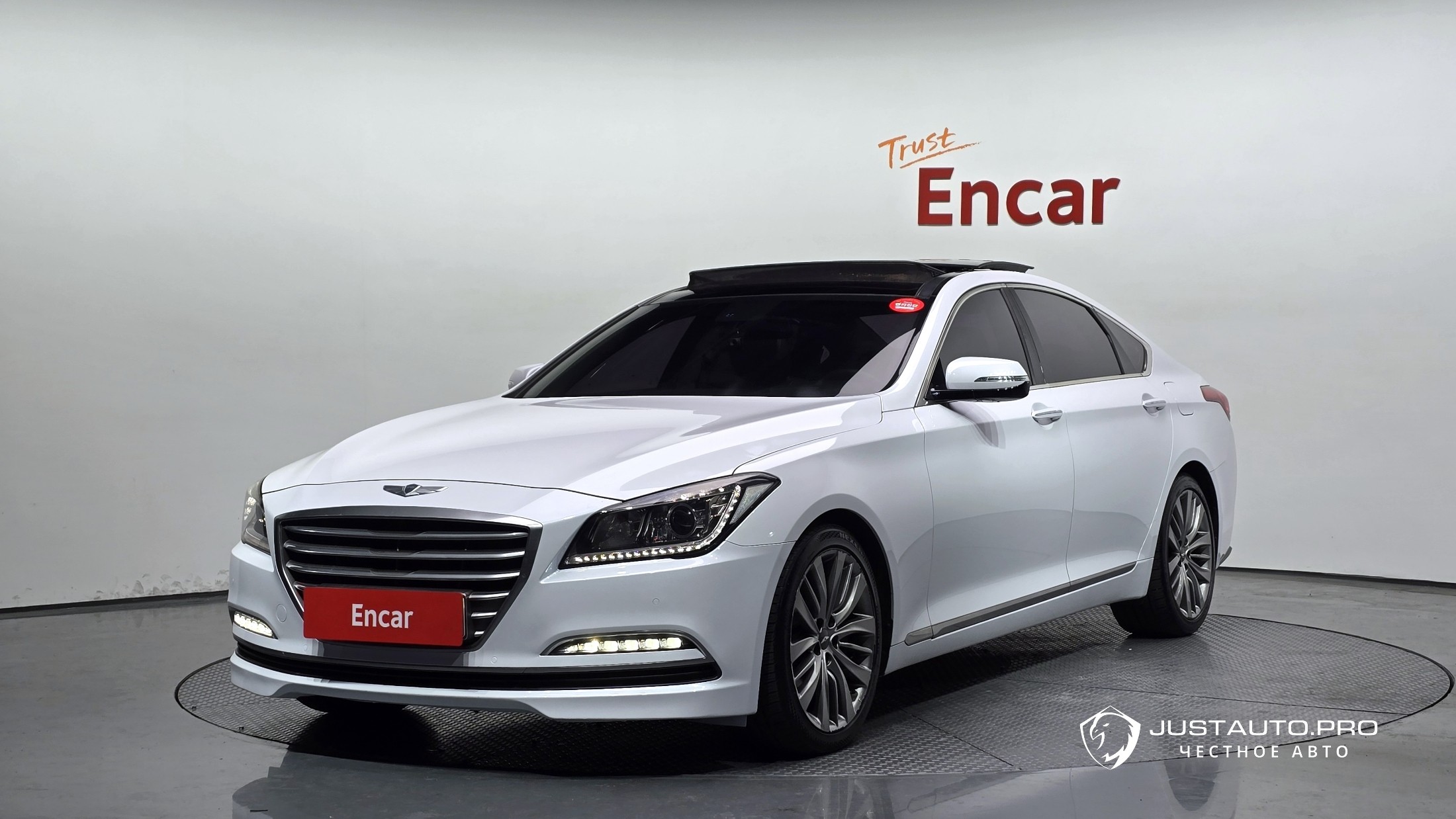 Автомобиль Hyundai Genesis
