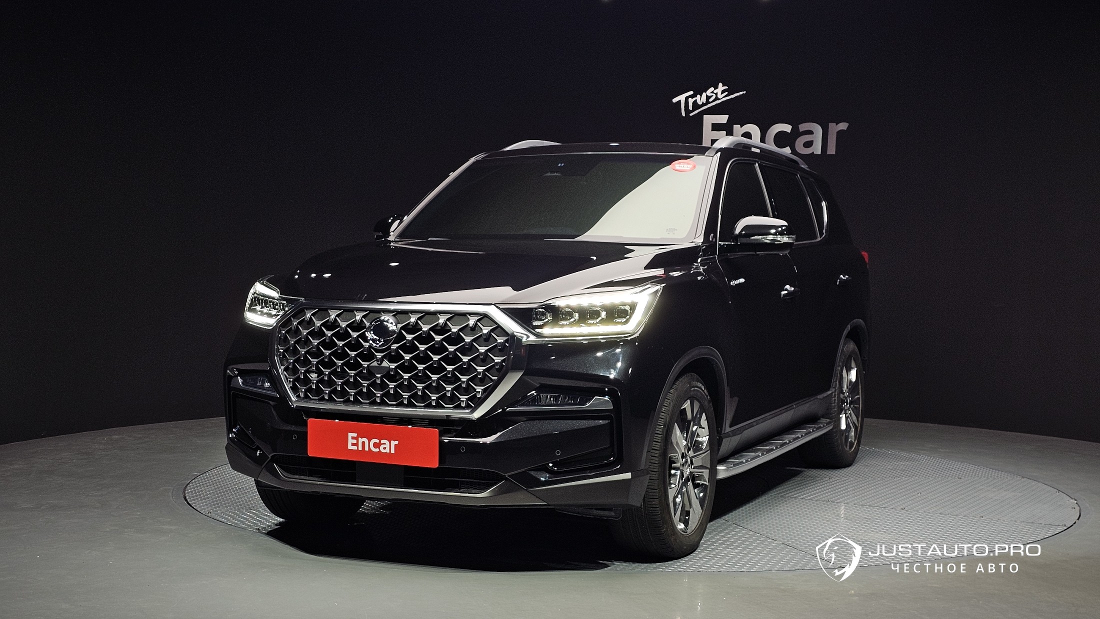 Автомобиль KG_Mobility_Ssangyong Rexton