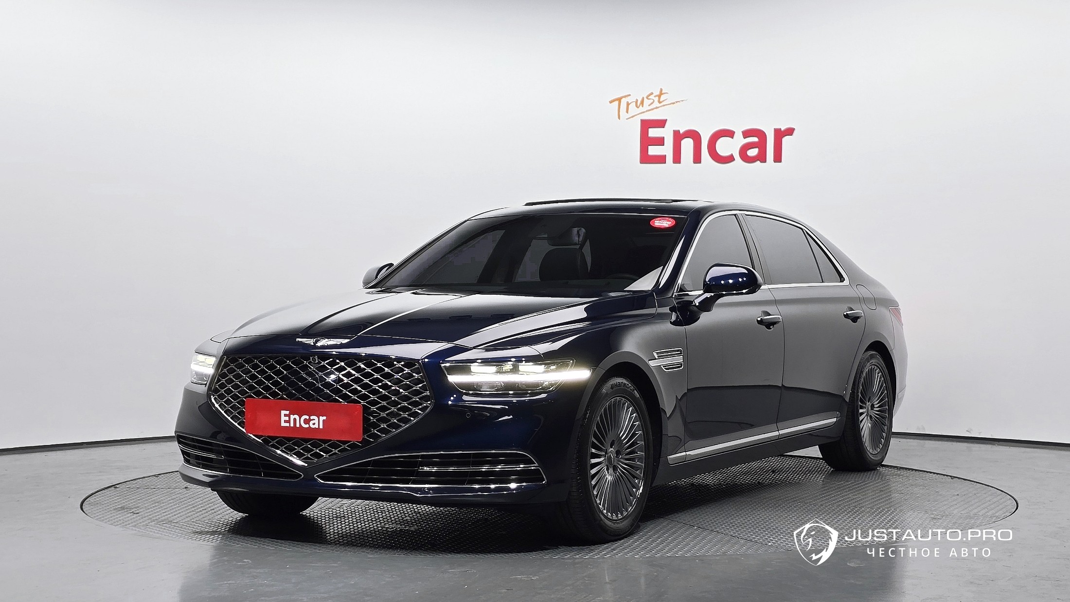 Автомобиль Genesis G90