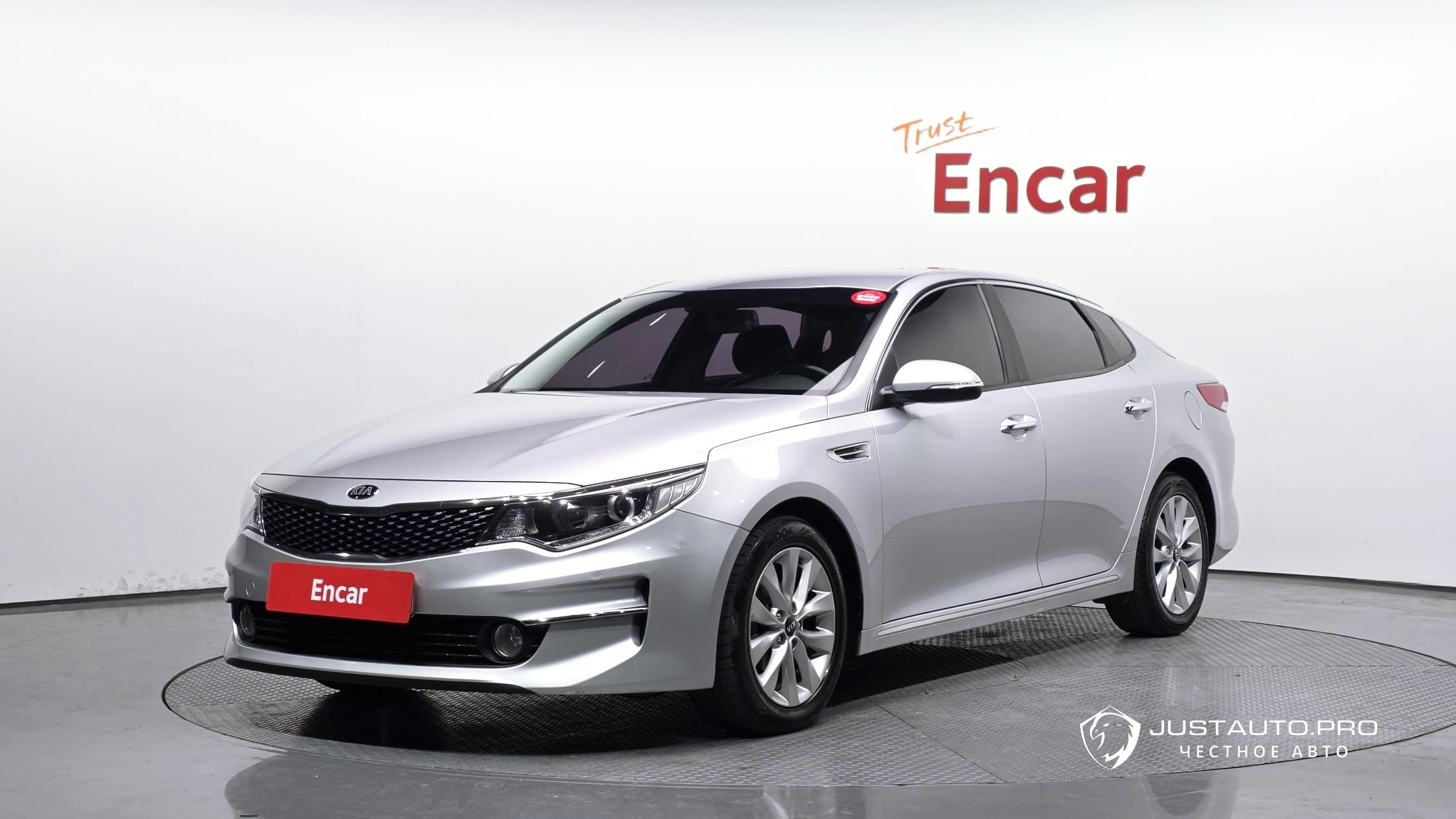 Автомобиль Kia K5