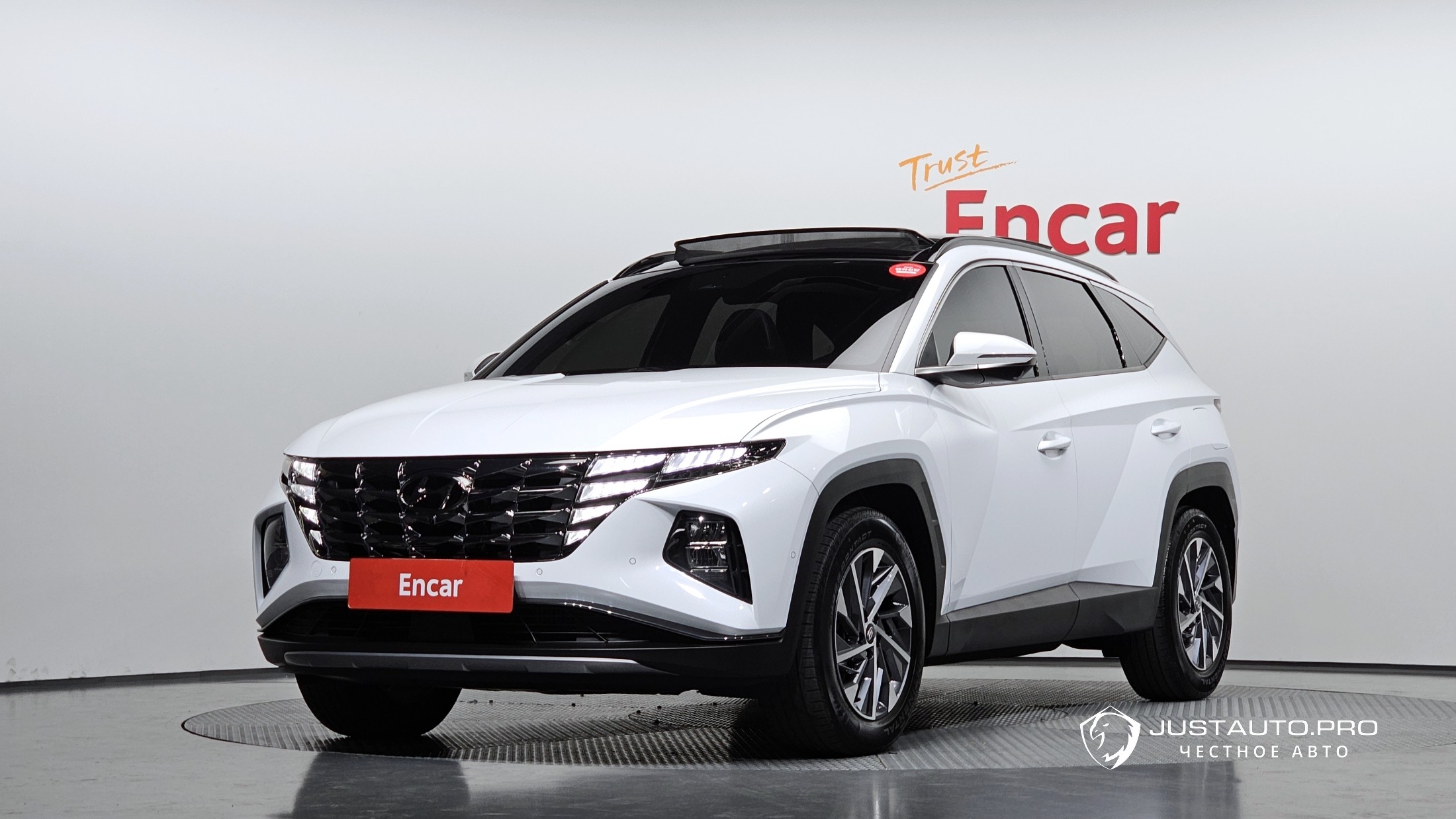 Автомобиль Hyundai Tucson