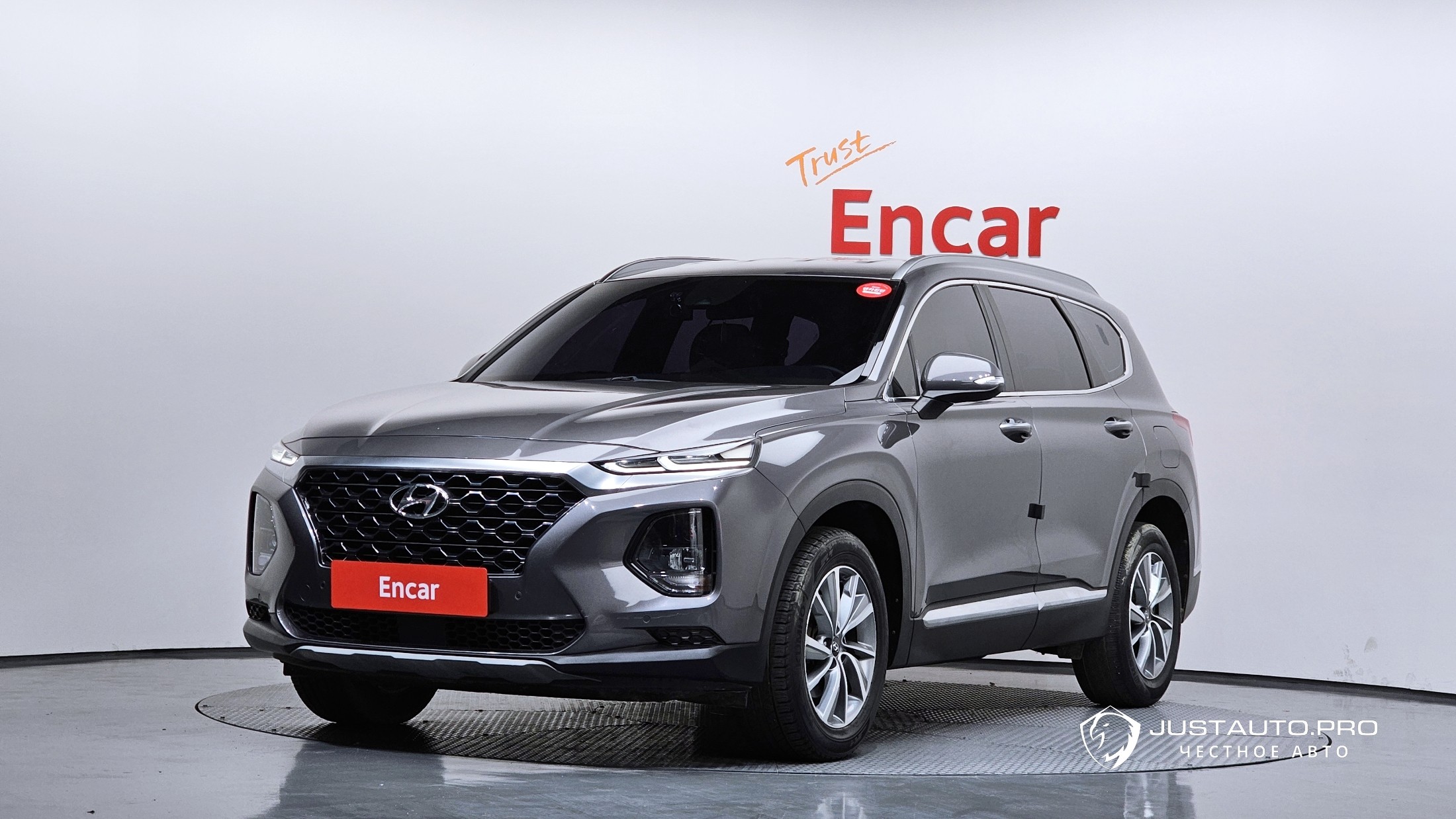 Автомобиль Hyundai Santafe