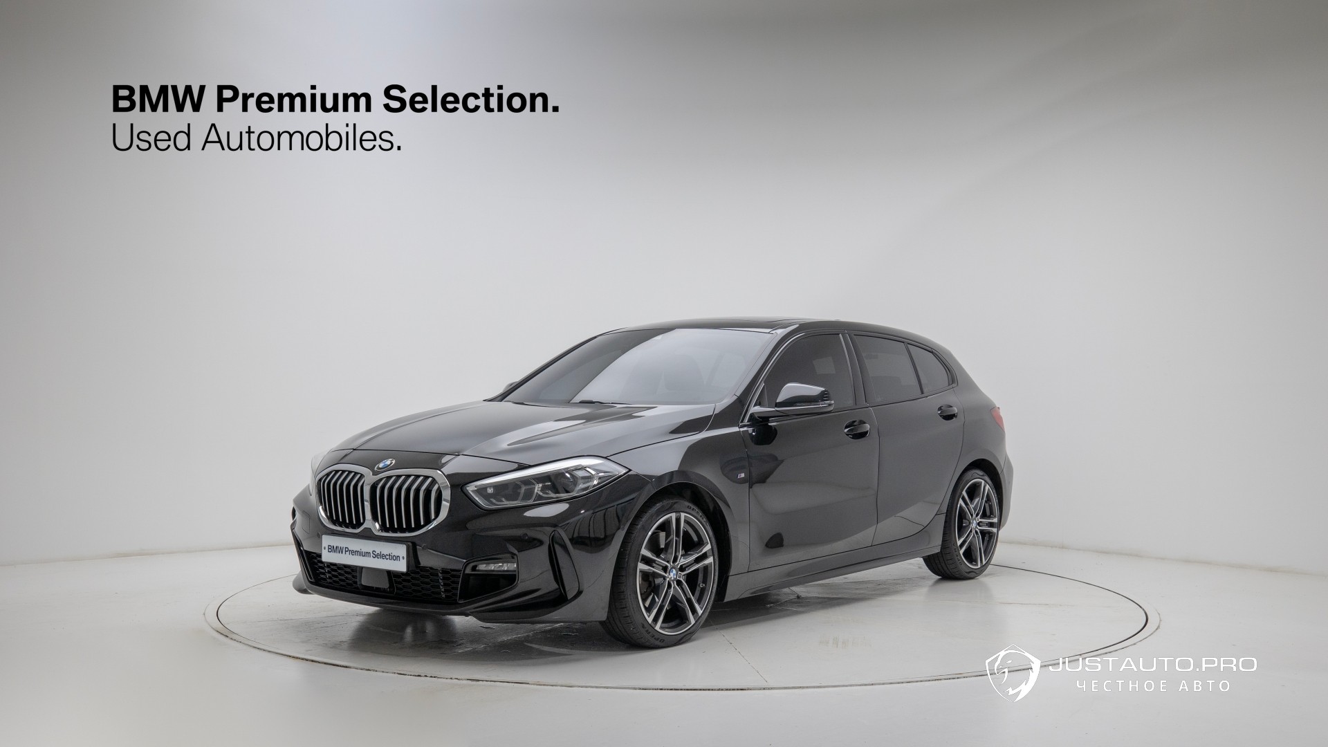 Автомобиль BMW 1-Series