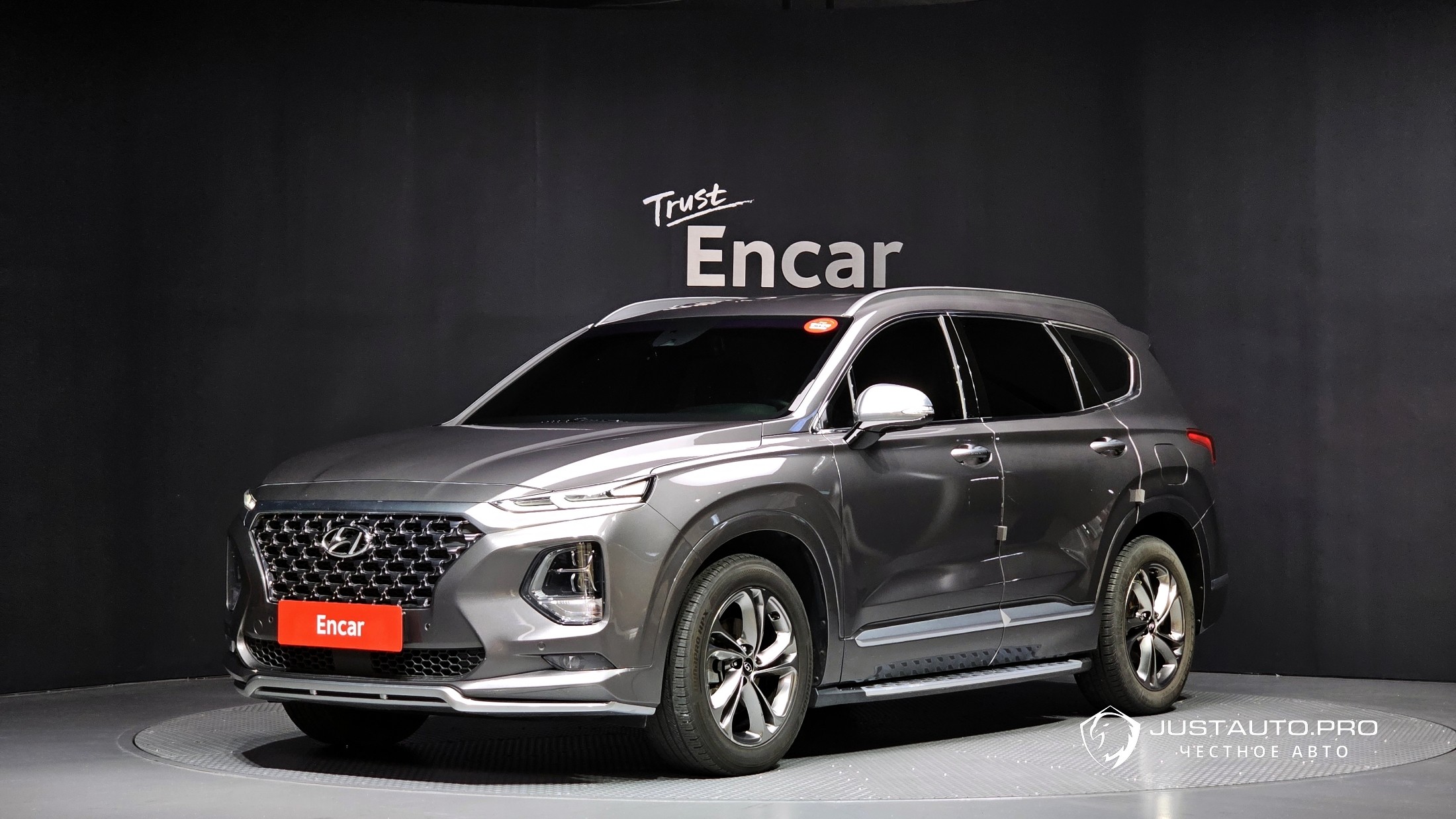 Автомобиль Hyundai Santafe