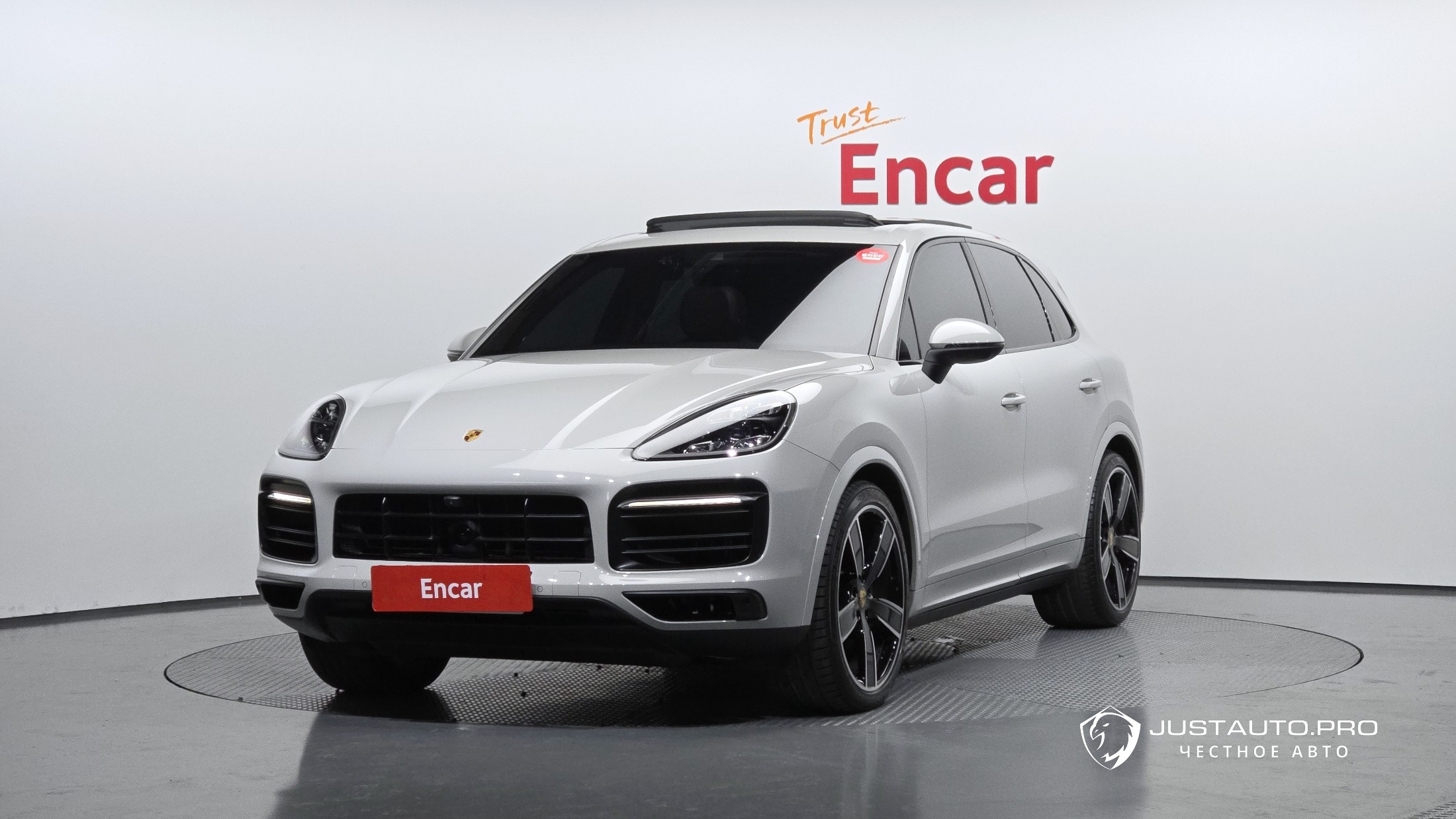 Автомобиль Porsche Cayenne