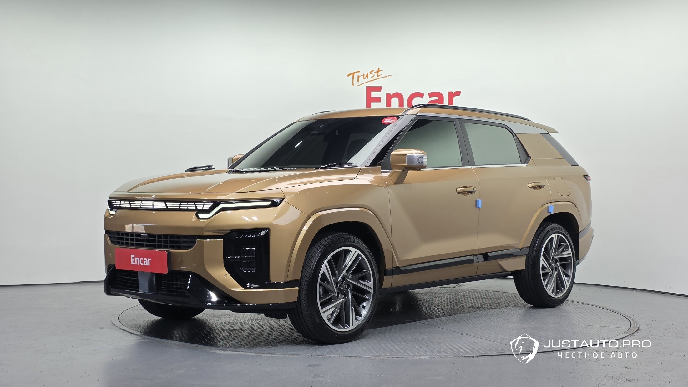 Автомобиль KG_Mobility_Ssangyong Actyon