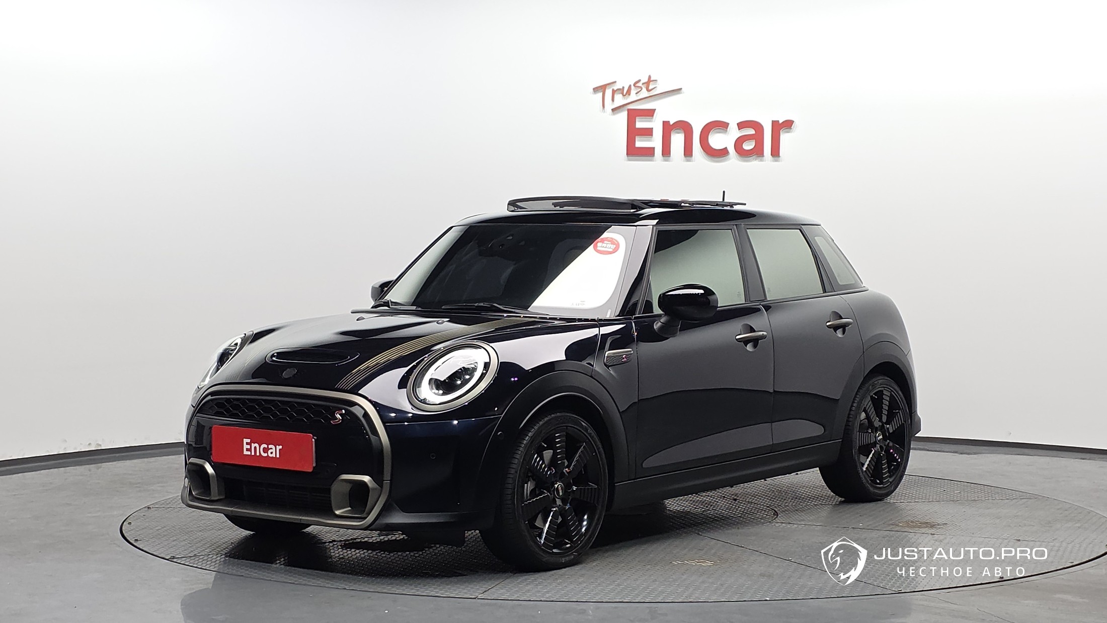 Автомобиль Mini Cooper