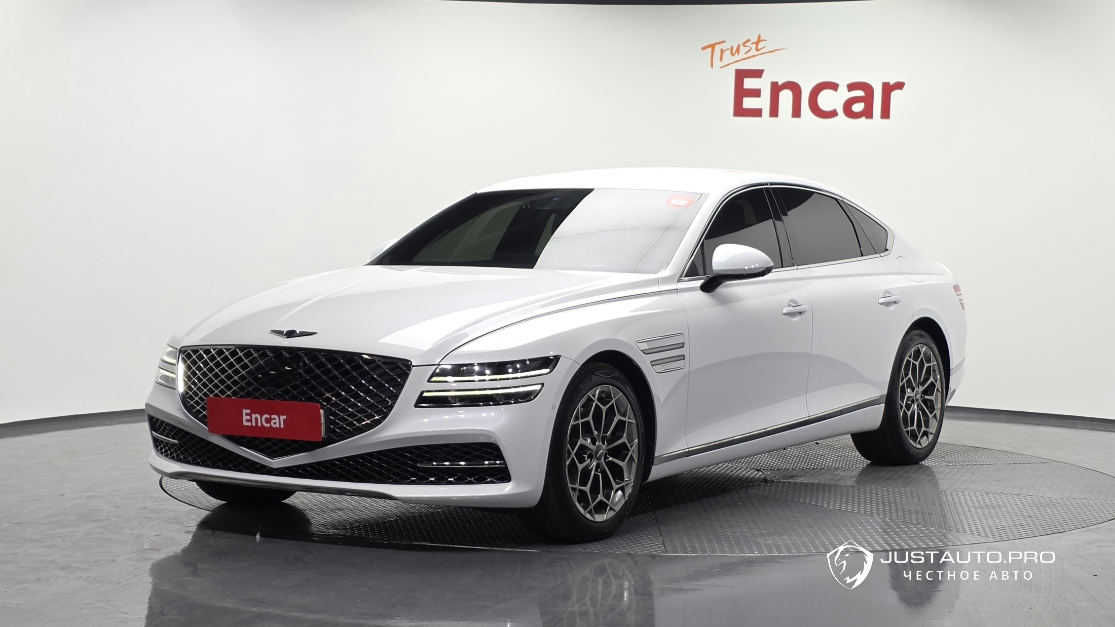 Автомобиль Genesis G80