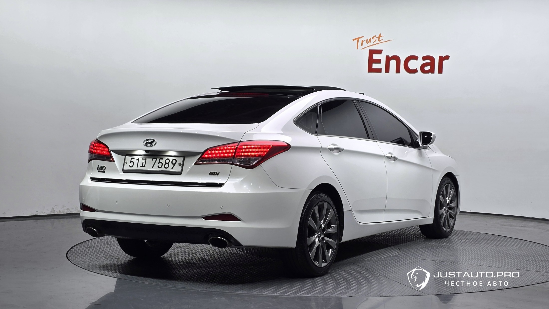 Автомобиль Hyundai i40