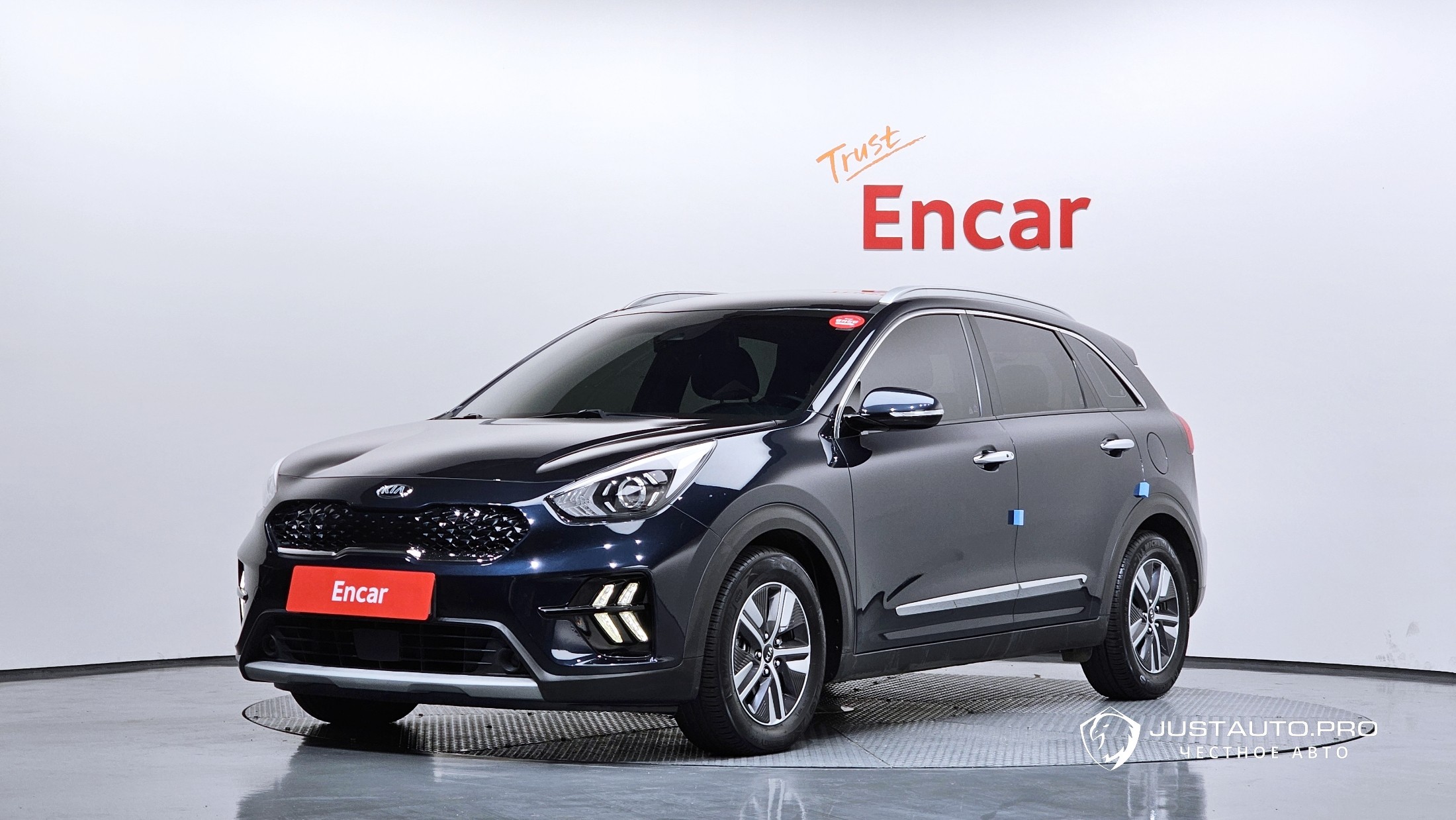 Автомобиль Kia Niro