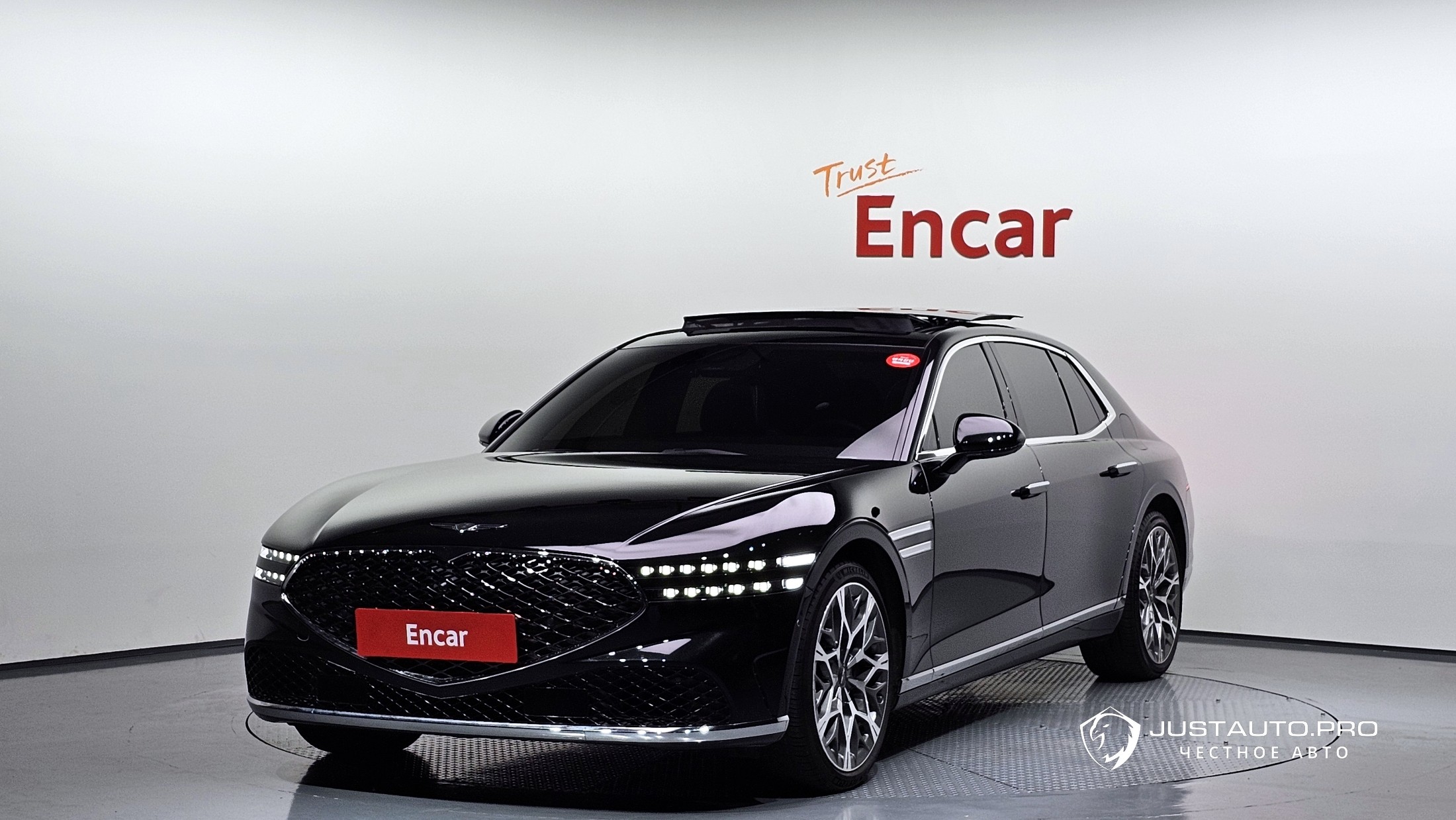 Автомобиль Genesis G90
