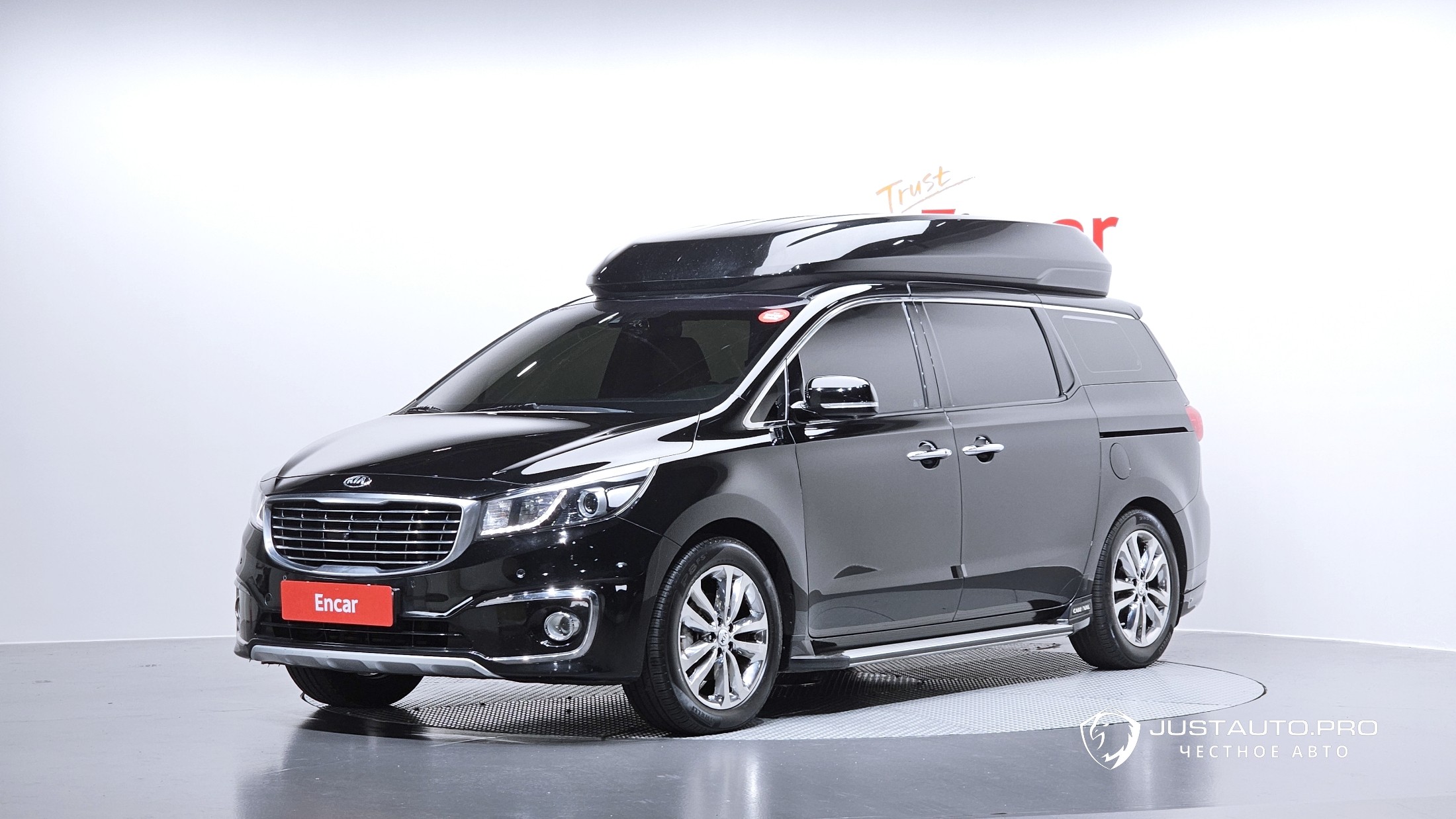 Автомобиль Kia Canival