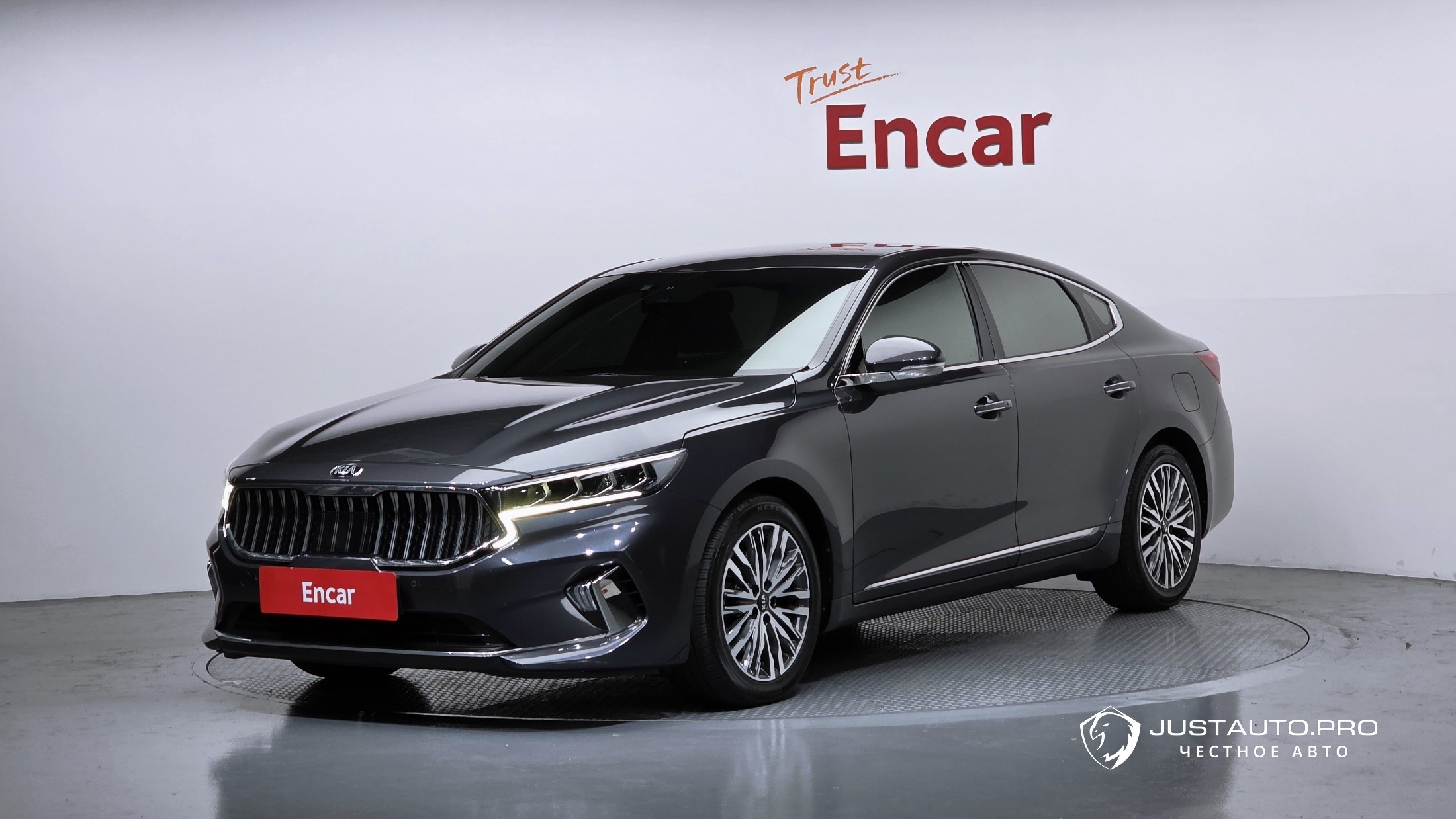 Автомобиль Kia K7