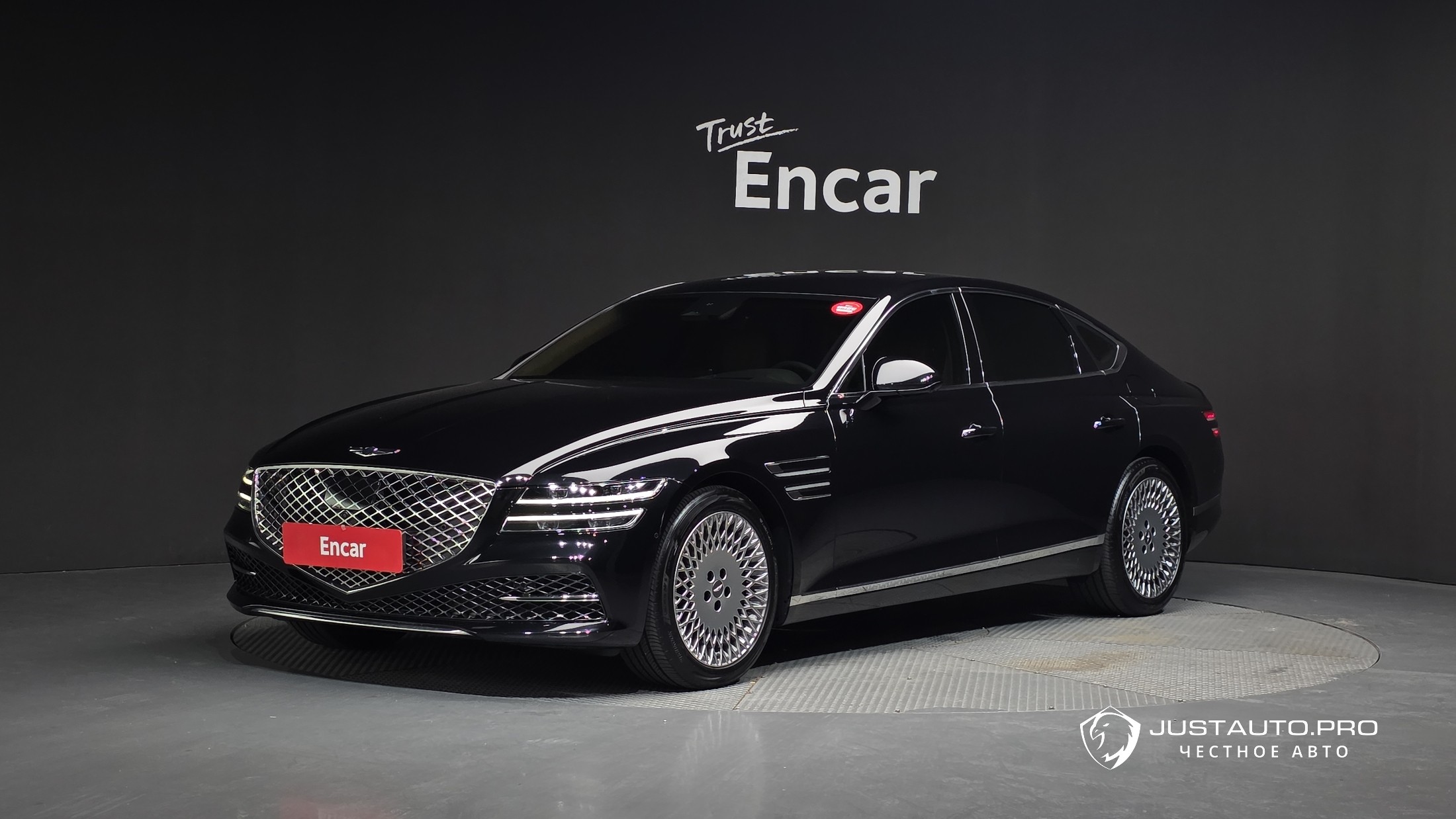 Автомобиль Genesis G80