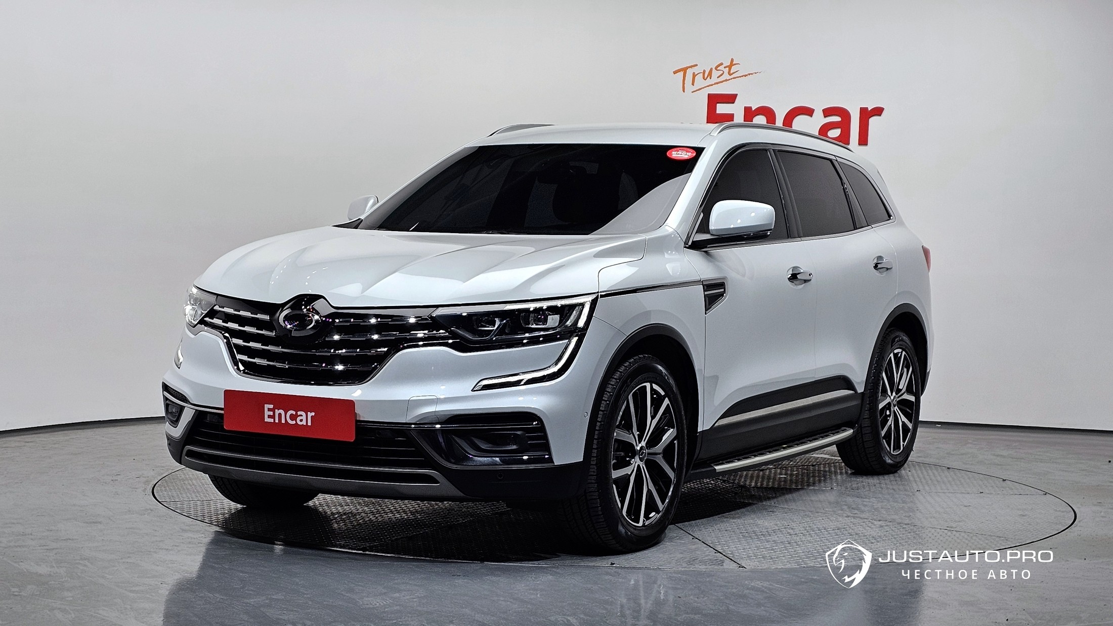 Автомобиль Renault-KoreaSamsung QM6