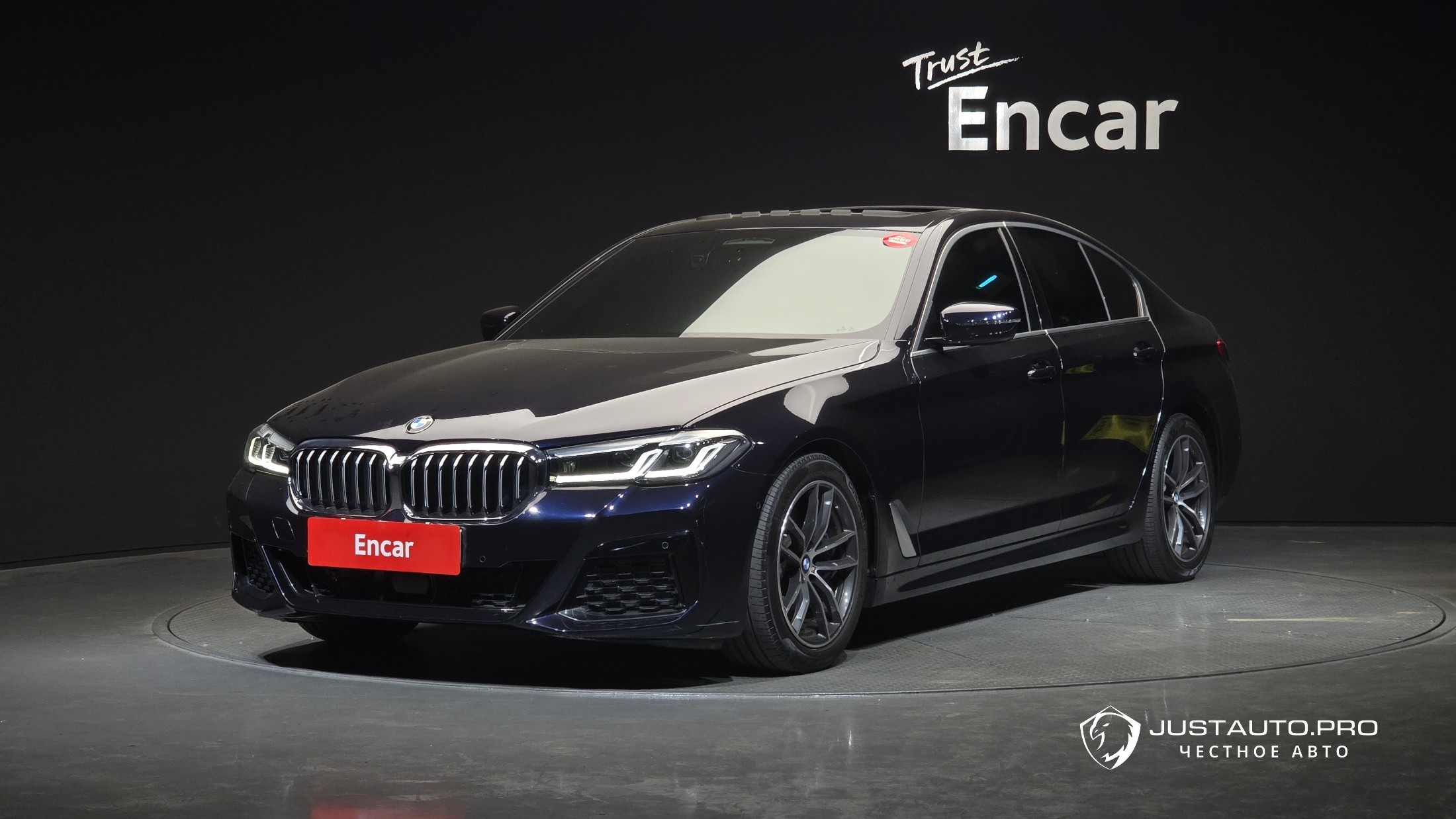 Автомобиль BMW 5-Series