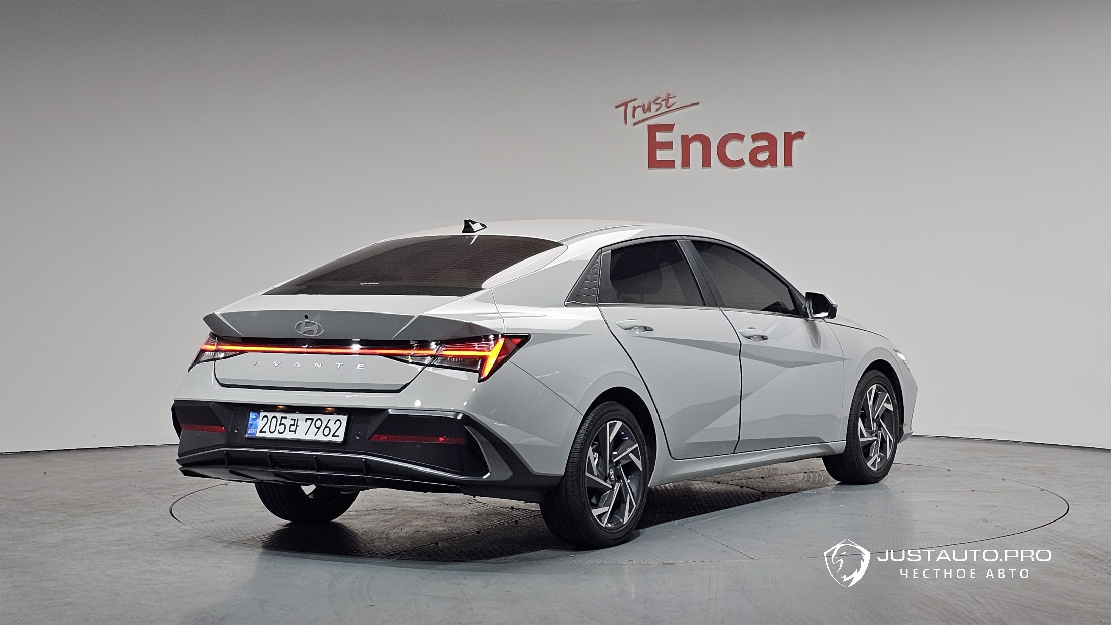 Автомобиль Hyundai AVANTE