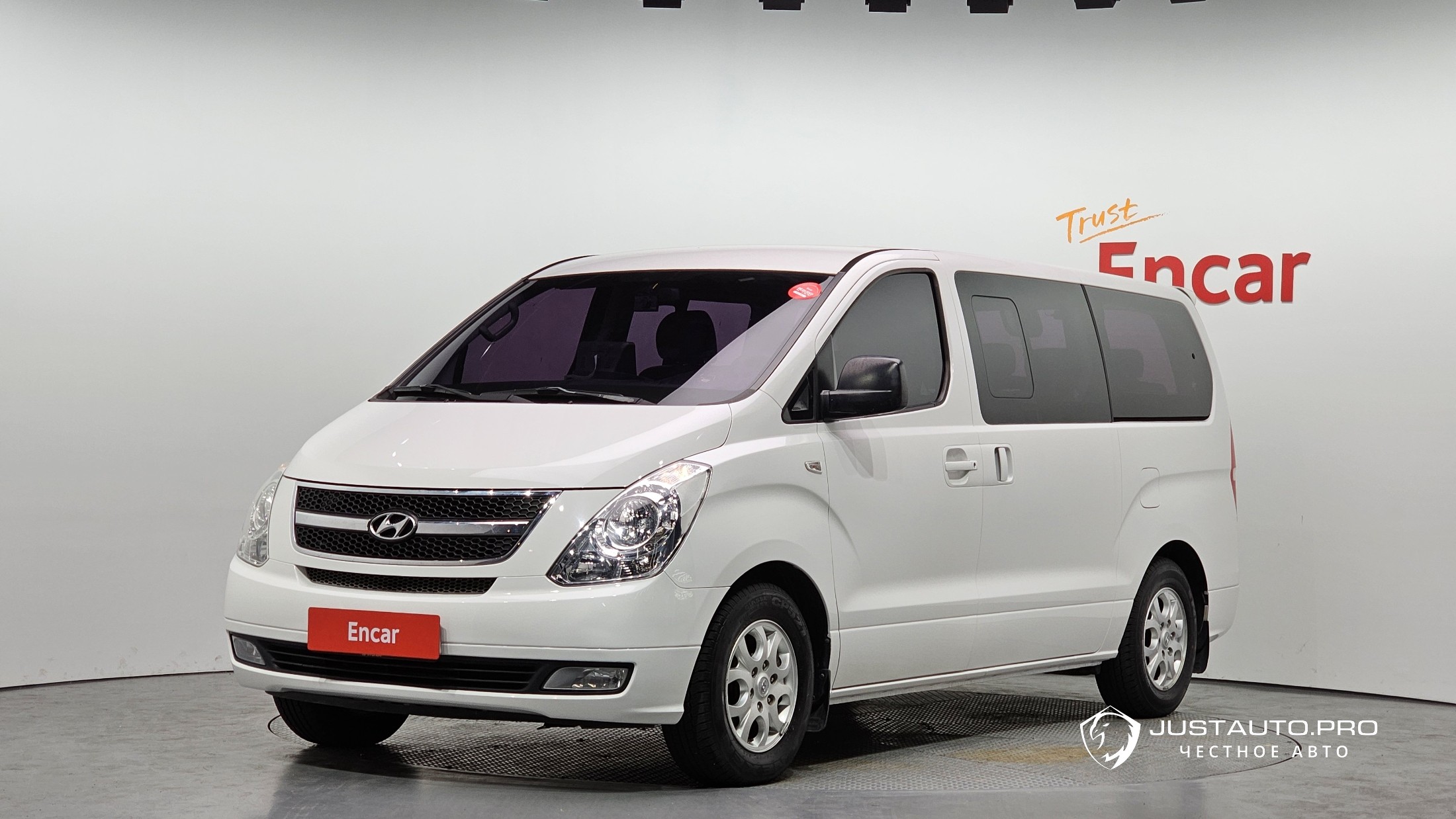 Автомобиль Hyundai Starex