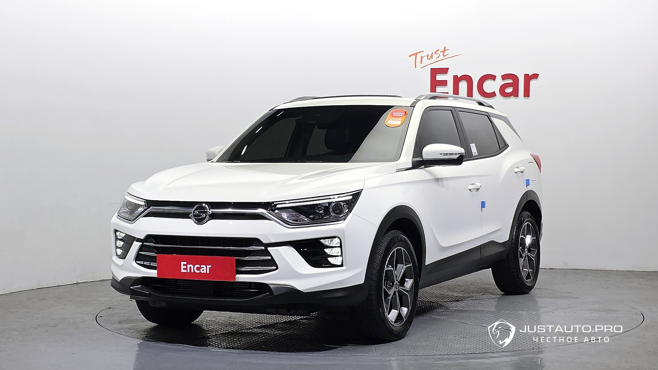 Автомобиль KG_Mobility_Ssangyong KORANDO