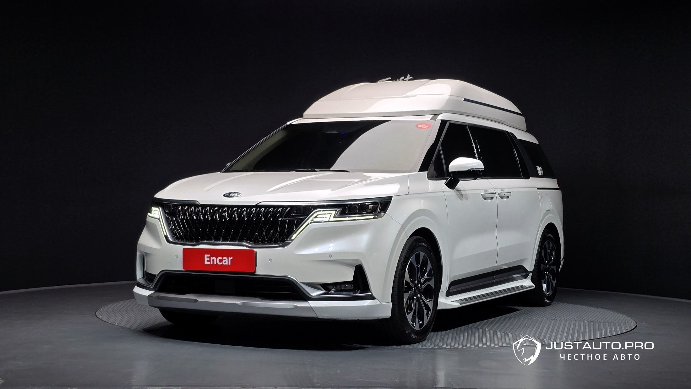 Автомобиль Kia Canival