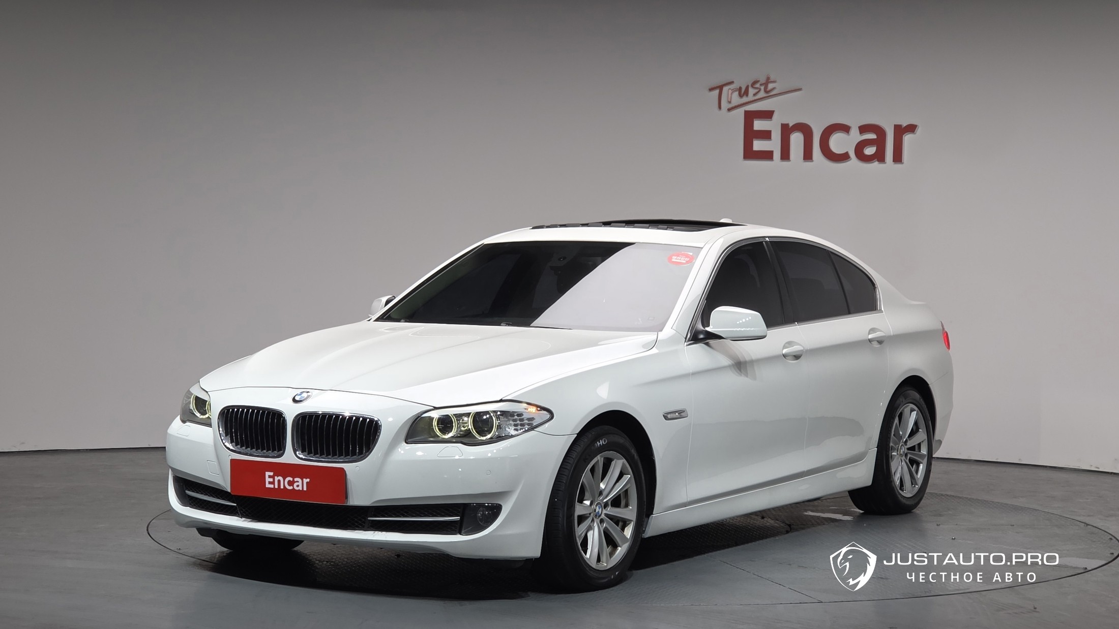Автомобиль BMW 5-Series