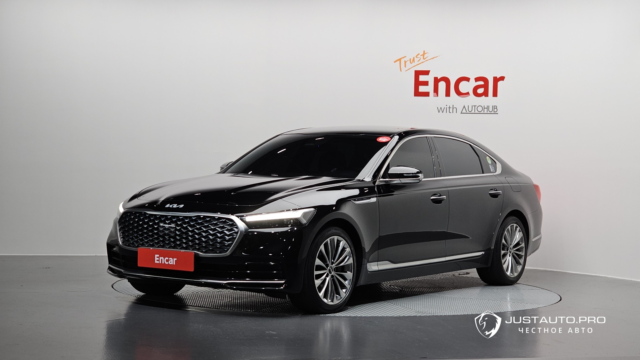 Автомобиль Kia K9