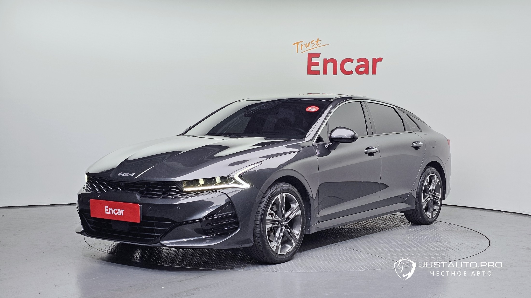 Автомобиль Kia K5