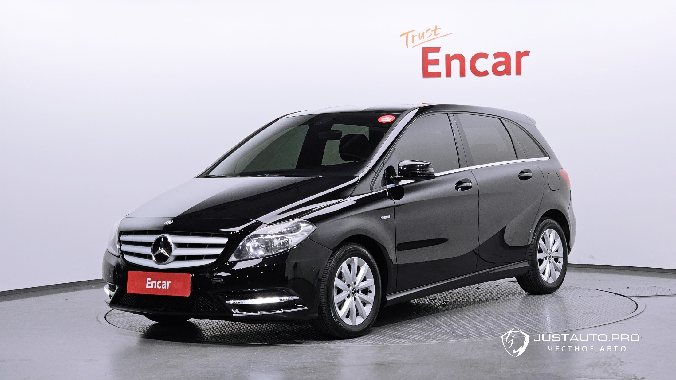 Автомобиль Mercedes-Benz B-Class