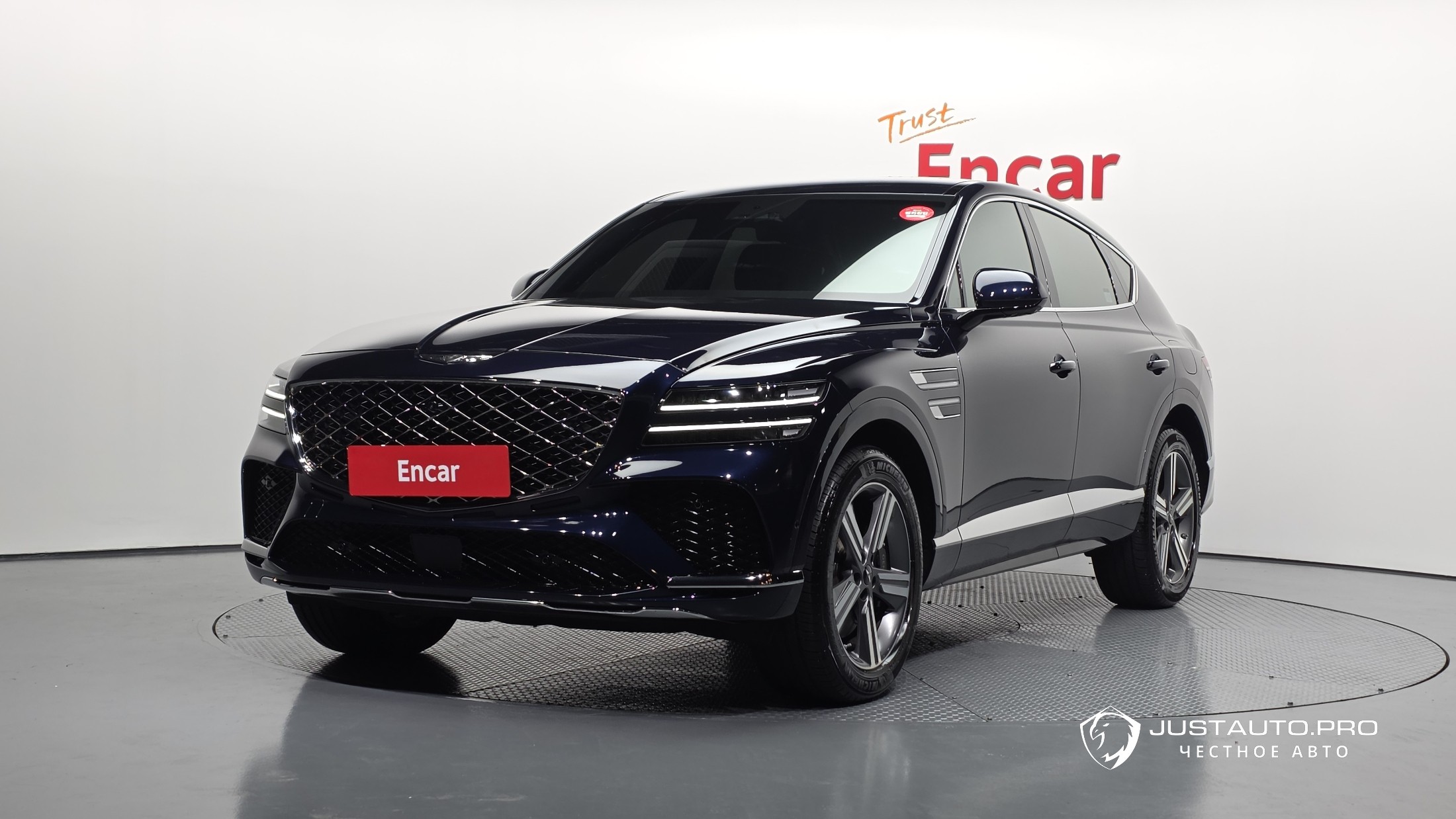 Автомобиль Genesis GV80