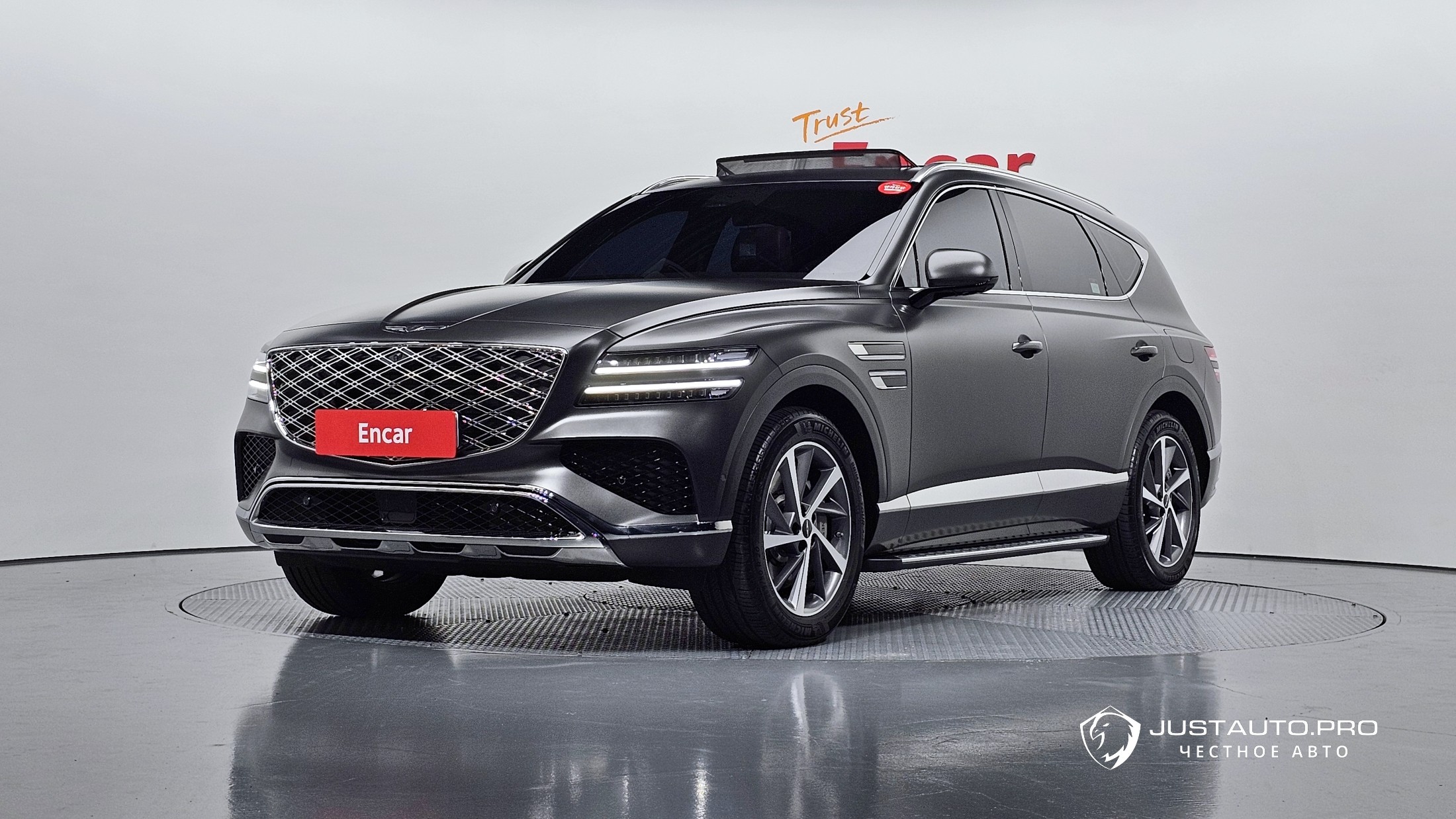 Автомобиль Genesis GV80