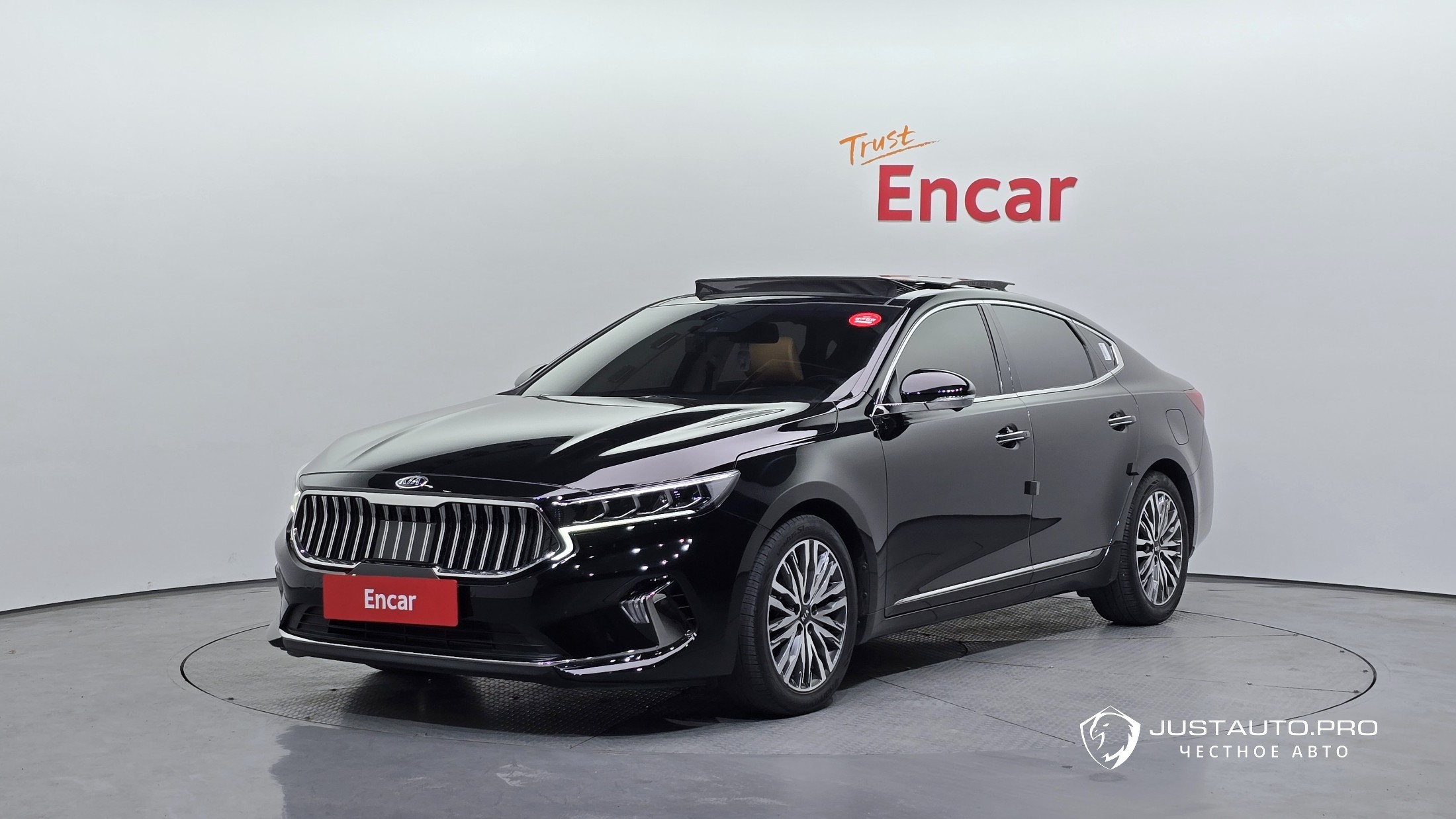 Автомобиль Kia K7