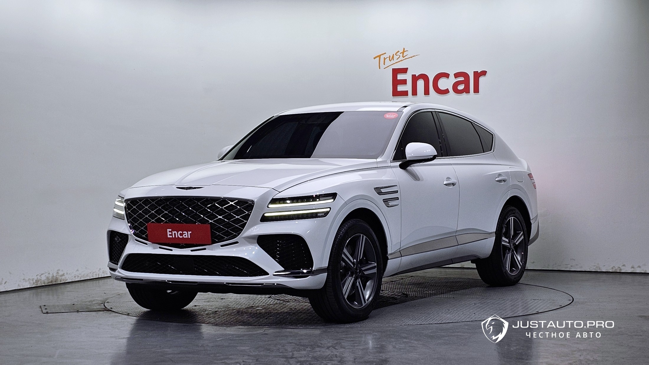 Автомобиль Genesis GV80