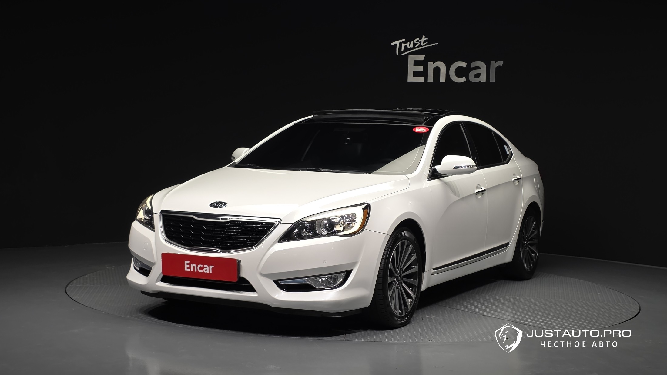 Автомобиль Kia K7