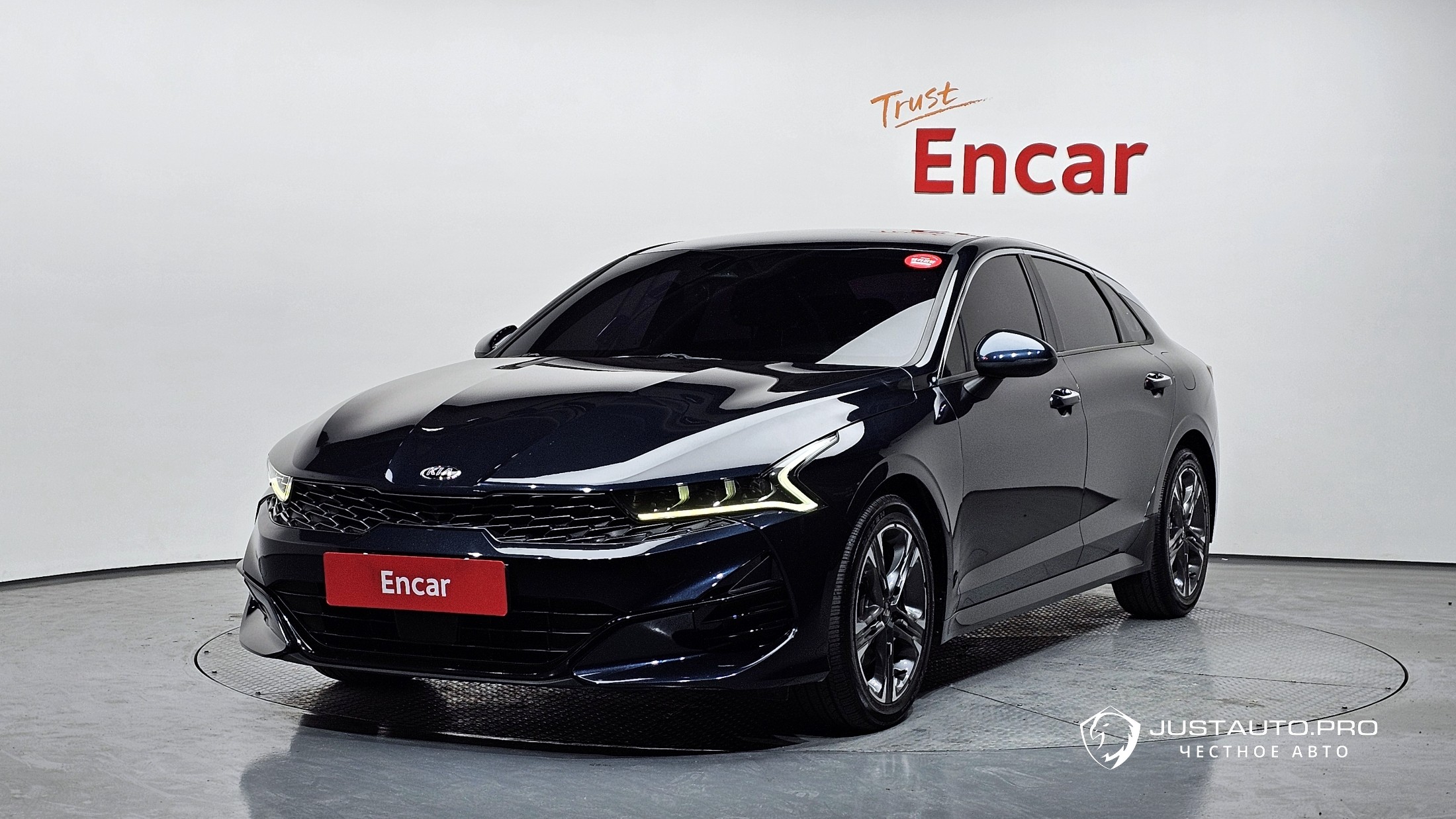 Автомобиль Kia K5