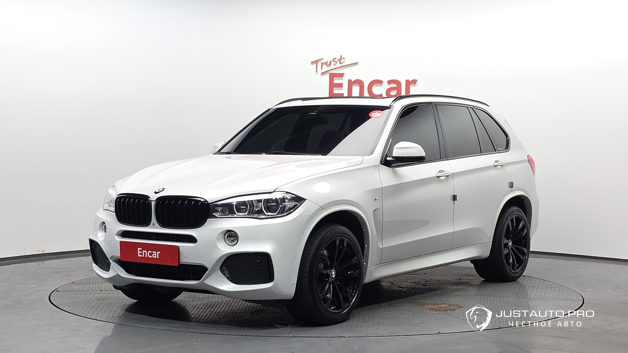 Автомобиль BMW X5