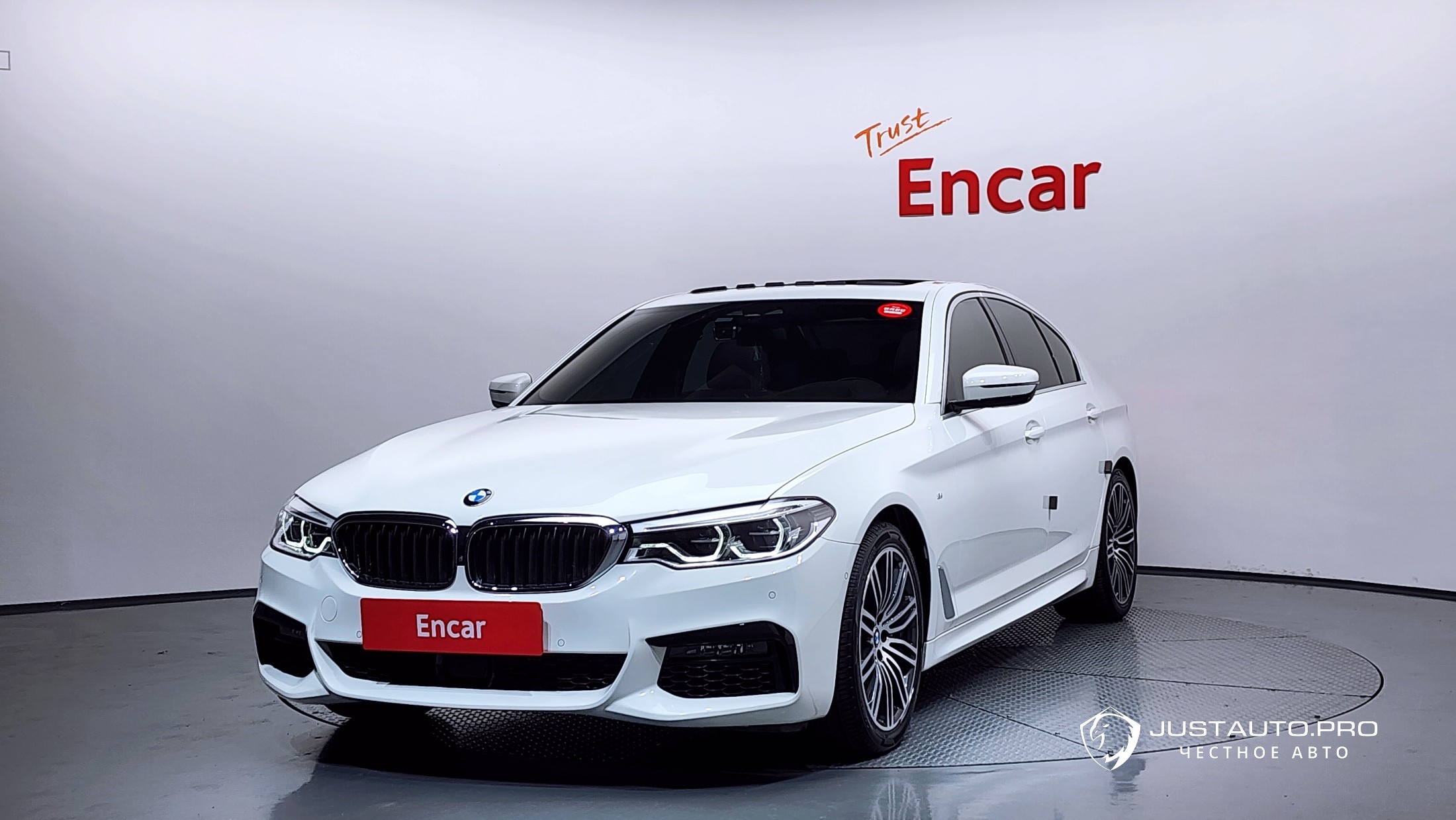 Автомобиль BMW 5-Series